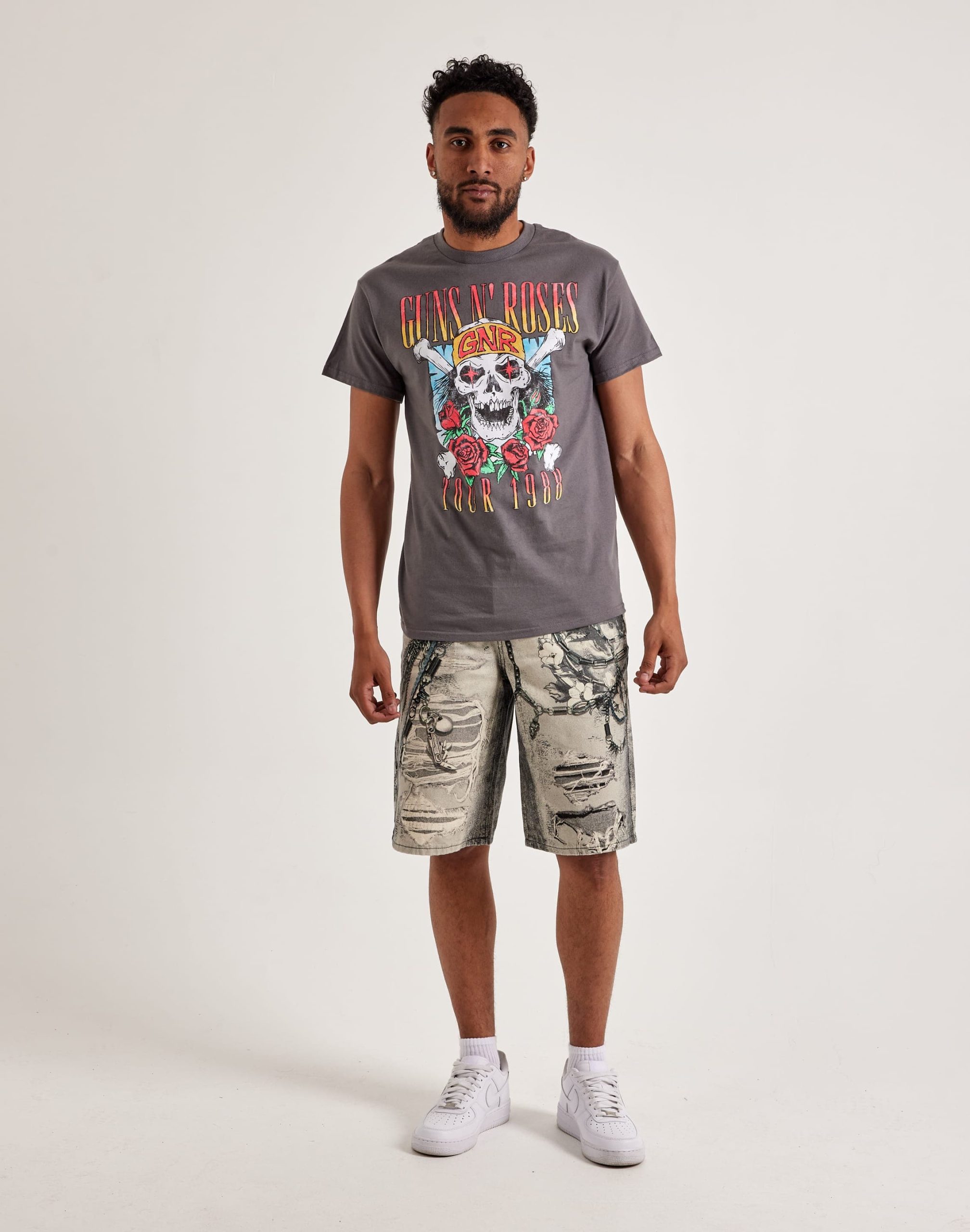 Goodie Two Sleeves Guns N' Roses Tour Tee - Image 4