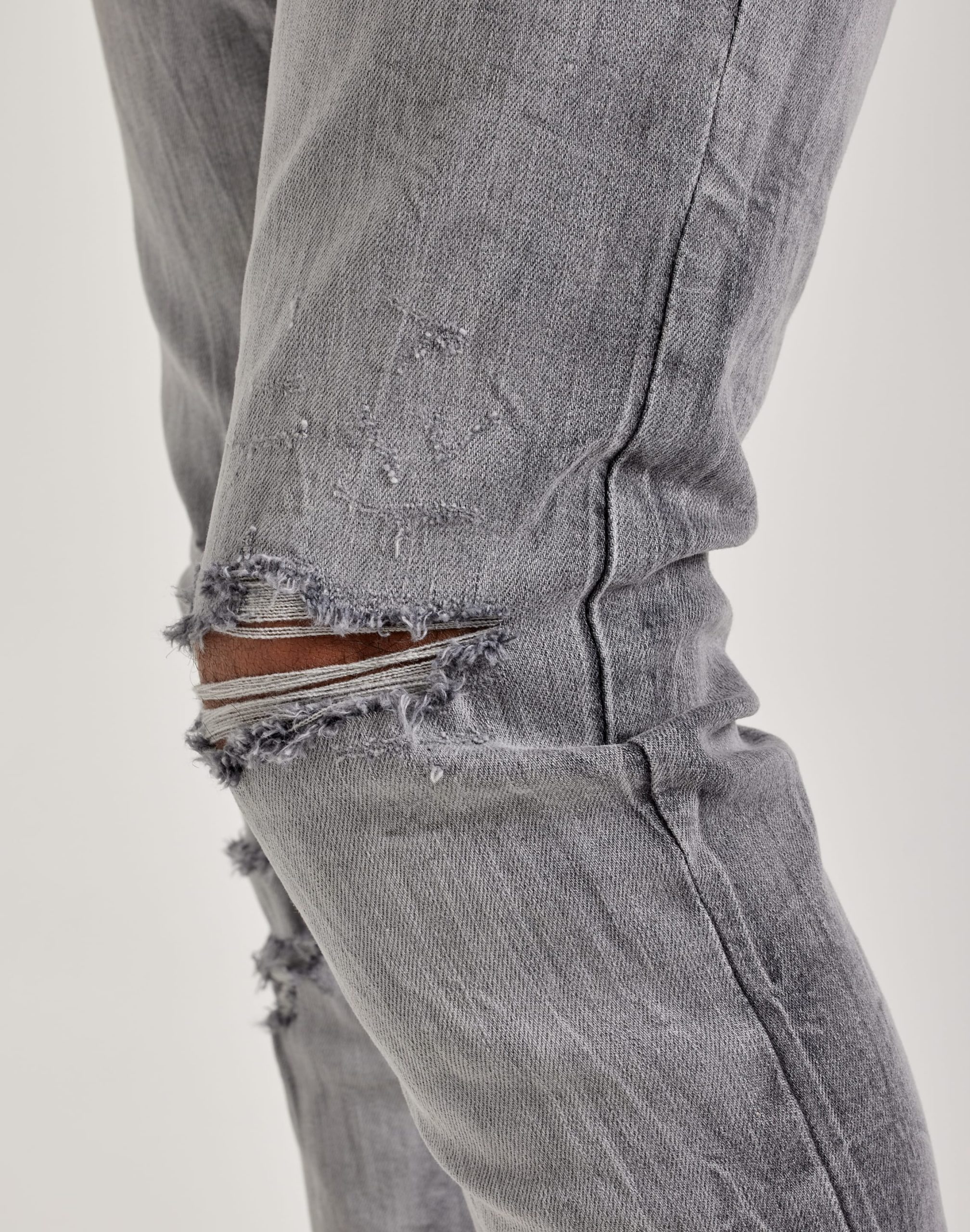 Jordan Craig Basic Sean Distressed Slim Denim Jeans - Image 4