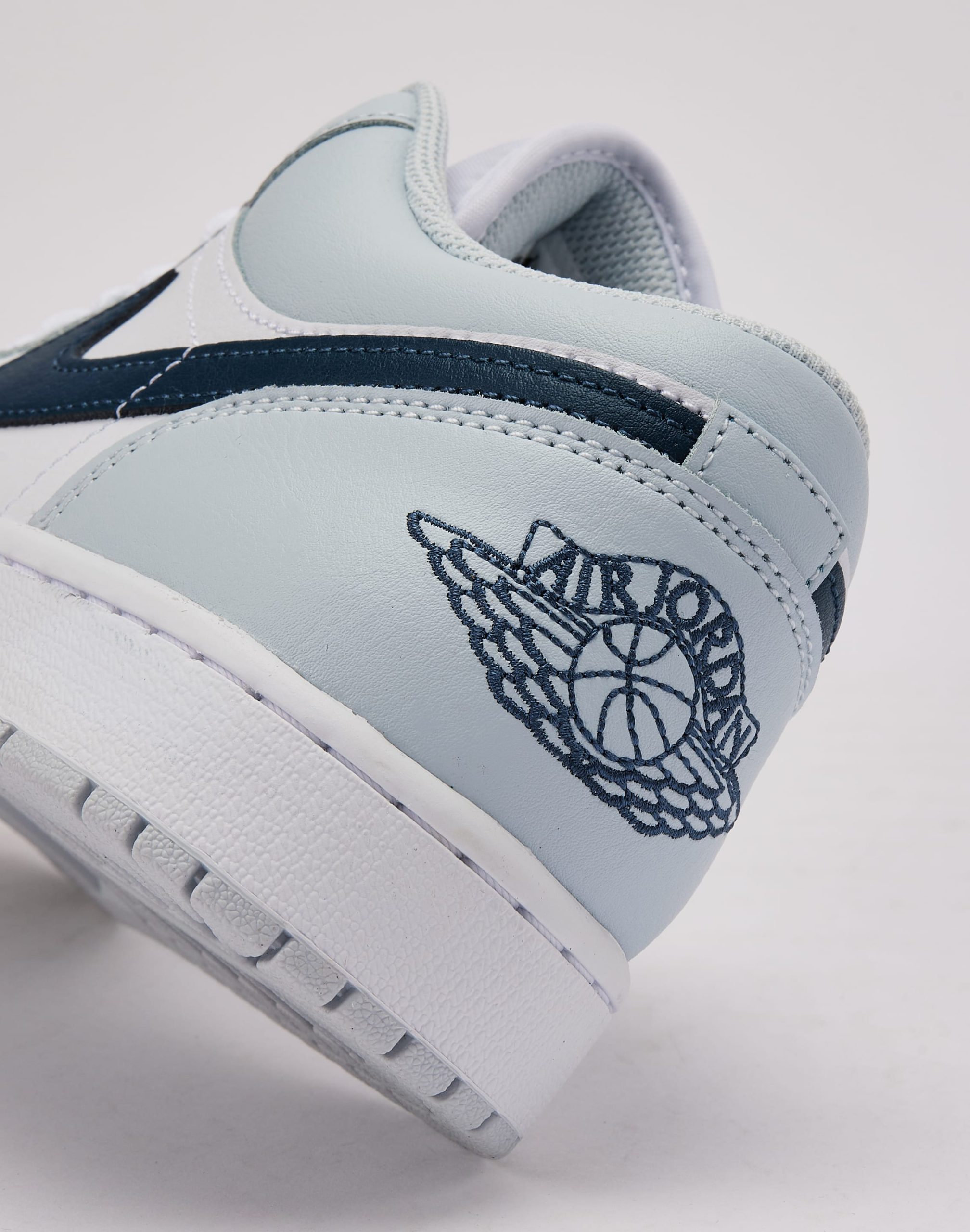 Jordan Air Jordan 1 Low - Image 5