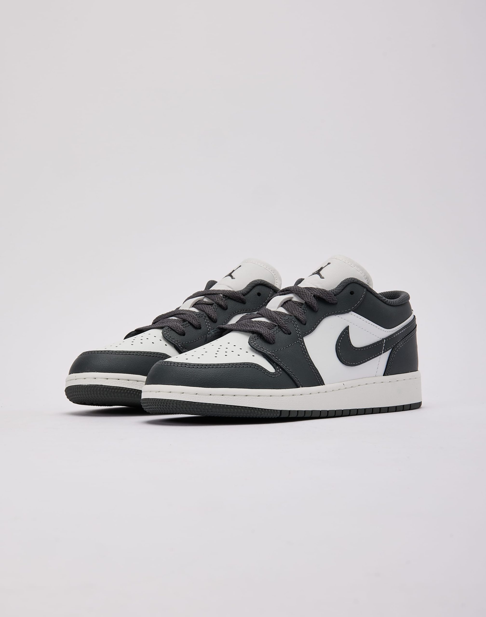 Jordan Air Jordan 1 Low Grade-School - Image 2