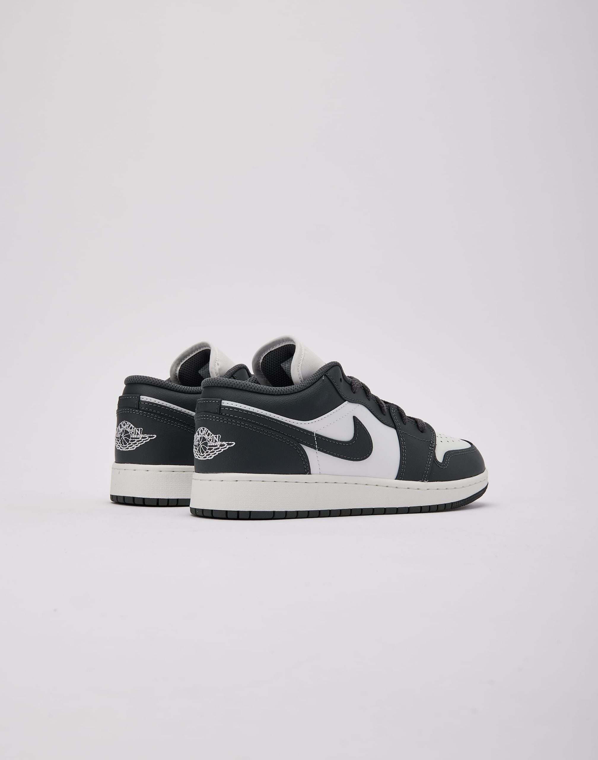 Jordan Air Jordan 1 Low Grade-School - Image 3