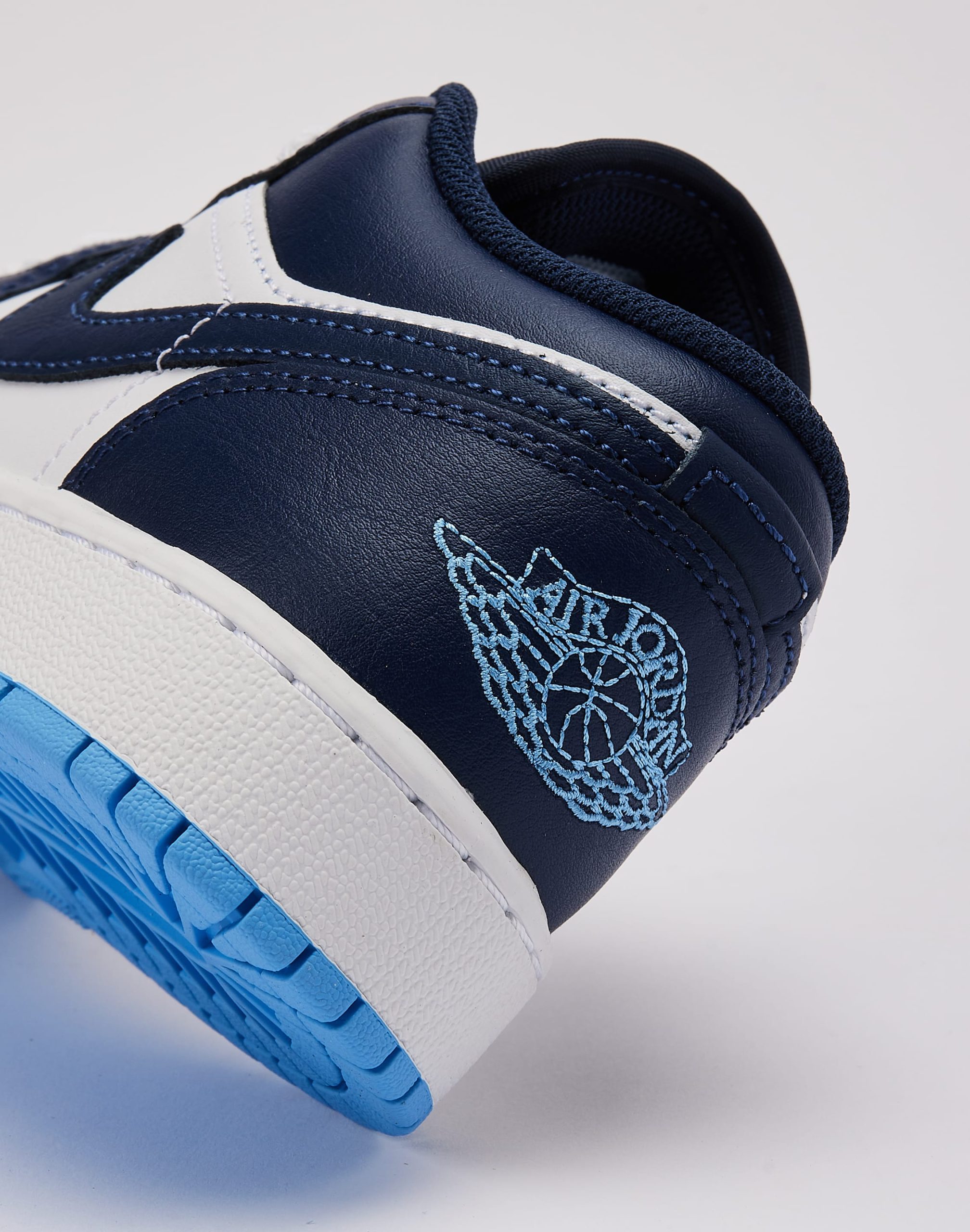Jordan Air Jordan 1 Low Grade-School - Image 5