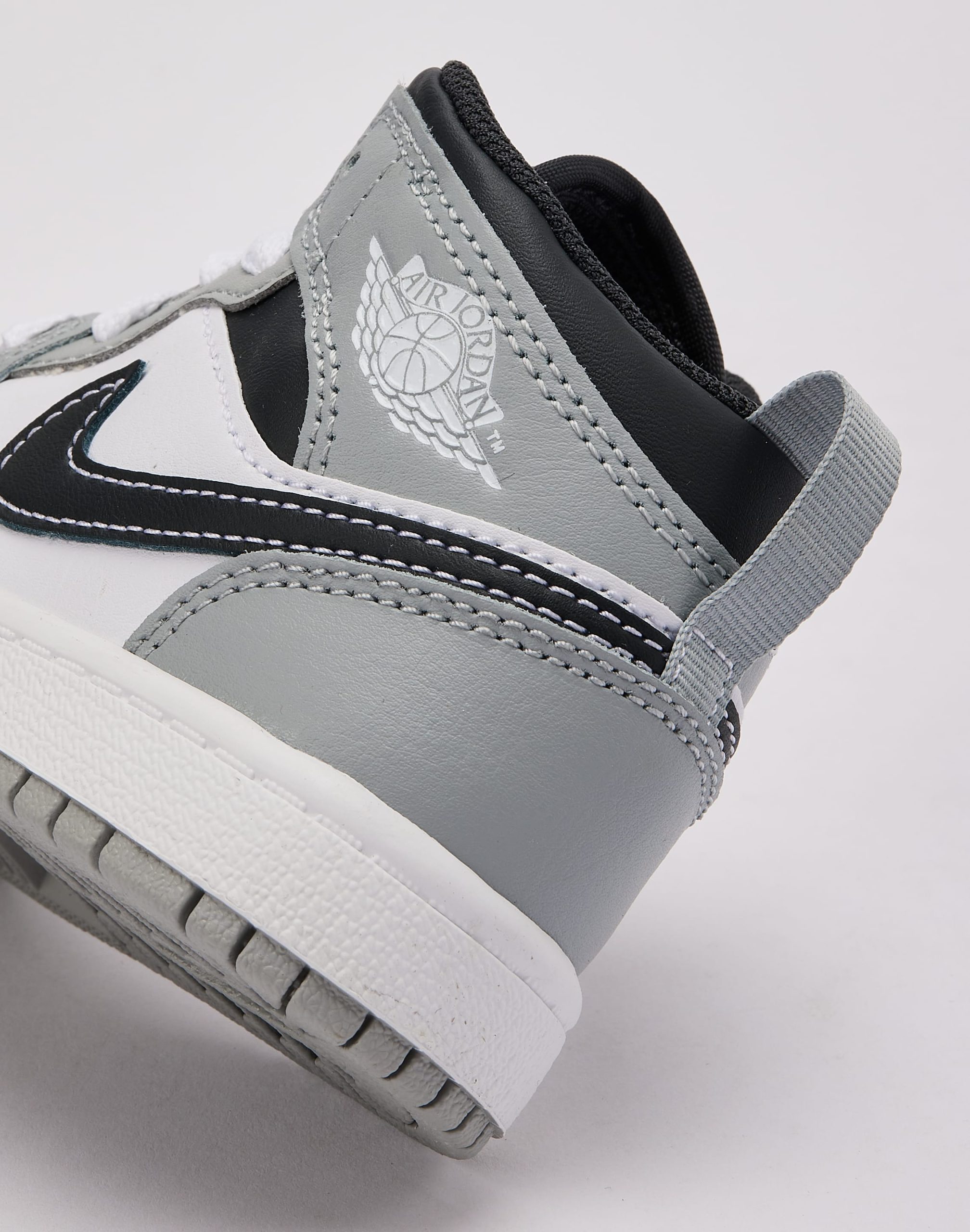 Jordan Air Jordan 1 Mid Pre-School - Image 5