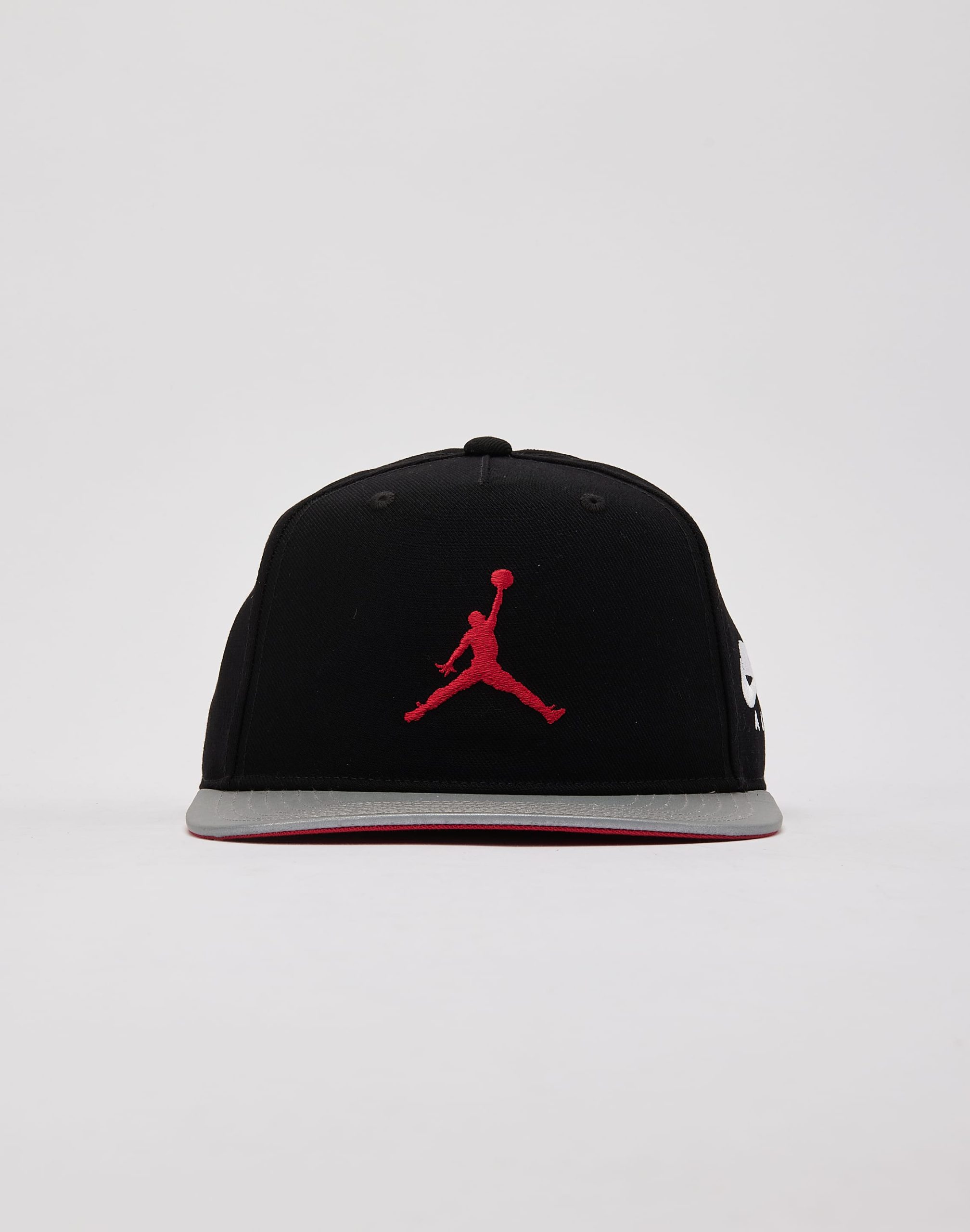 Jordan Retro 5 Hat Grade-School - Image 2