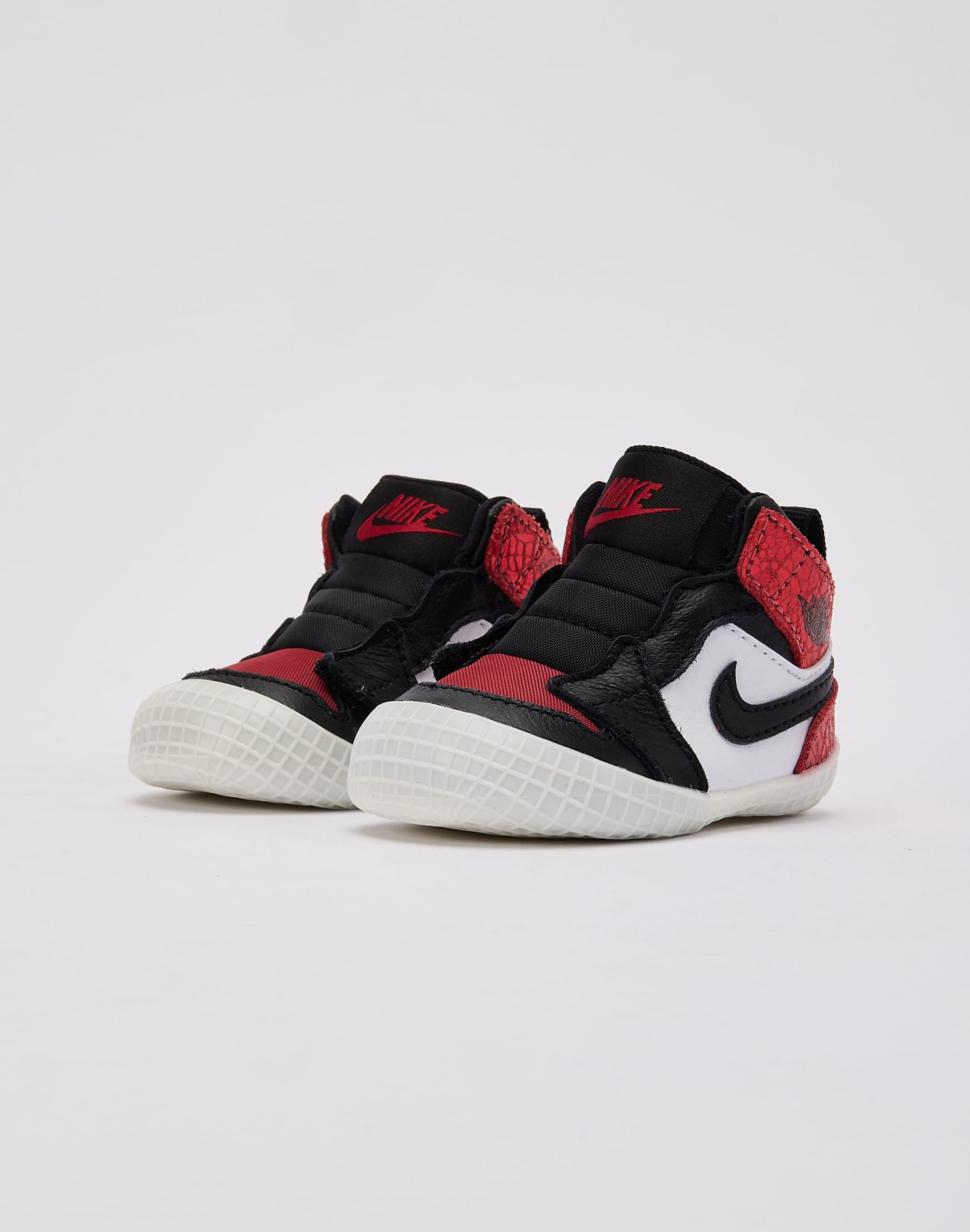Jordan Air Jordan 1 'Ruby' Crib Bootie Infant - Image 2