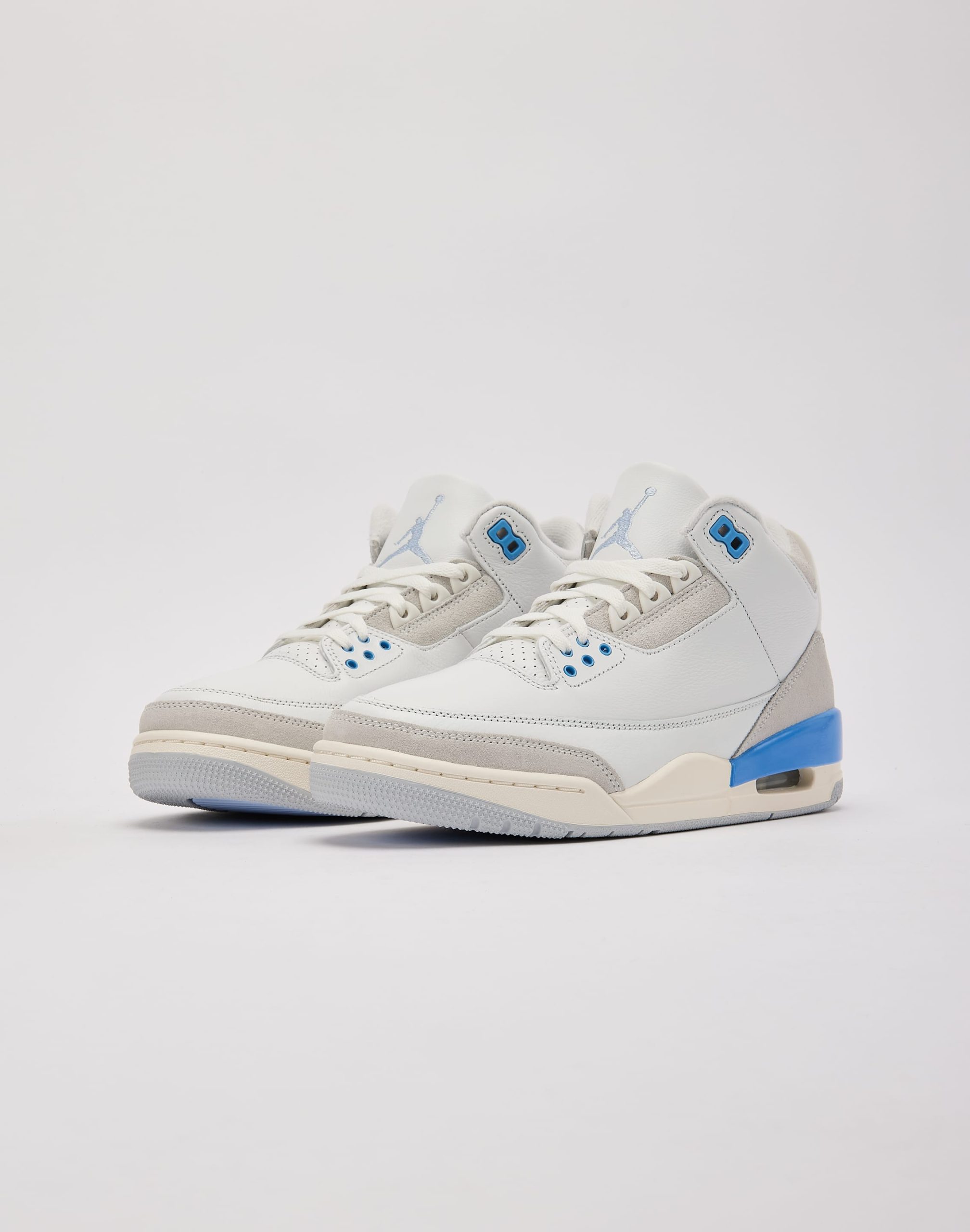 Jordan Air Jordan 3 Retro 'Lucky Shorts' - Image 2