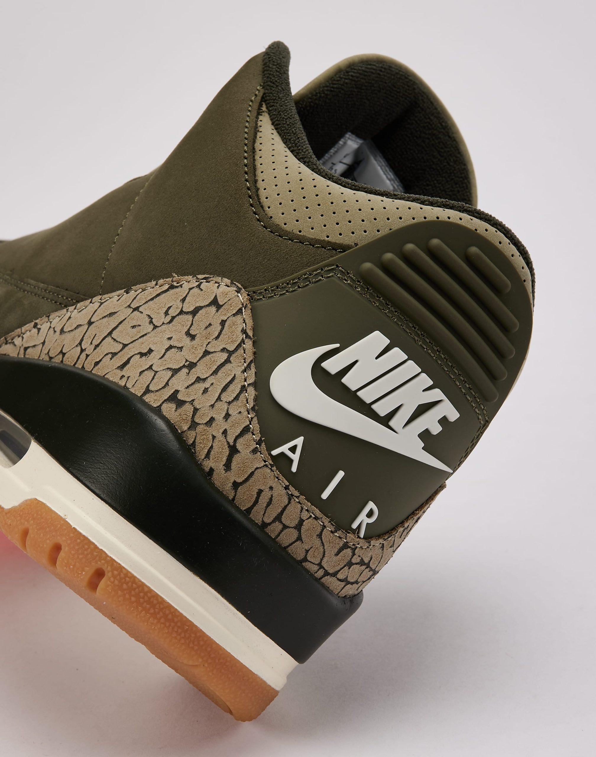 Jordan Air Jordan 3 Retro 'Medium Olive' - Image 5