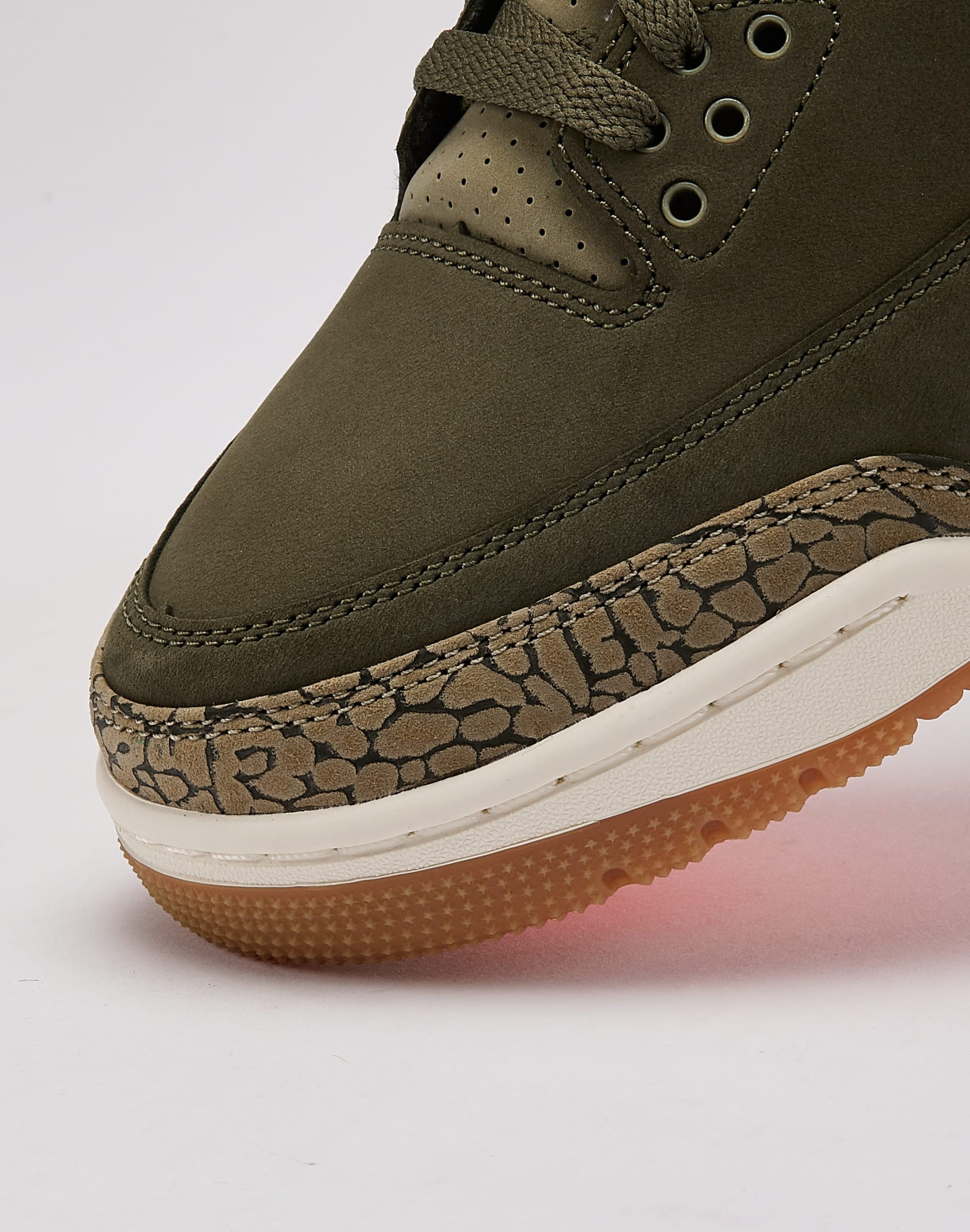 Jordan Air Jordan 3 Retro 'Medium Olive' - Image 7