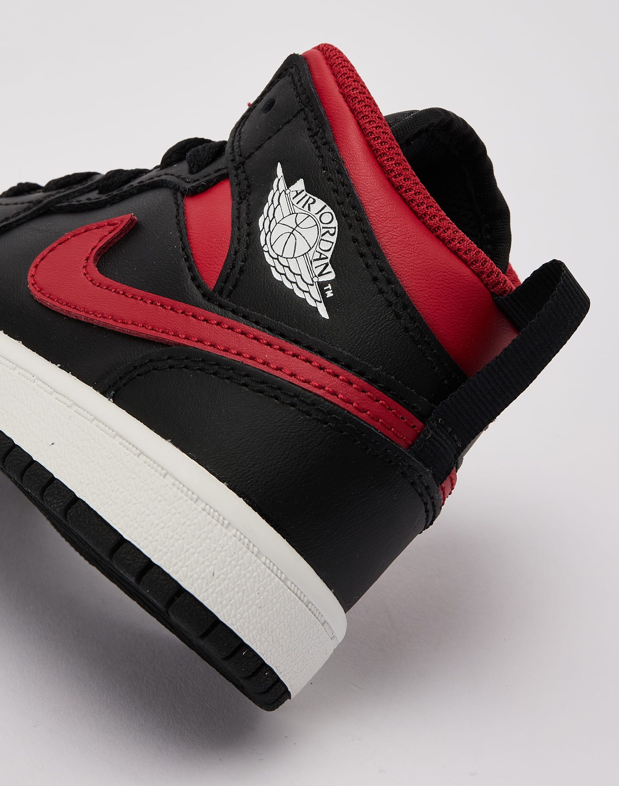 Jordan Air Jordan 1 Mid Pre-School - Image 5