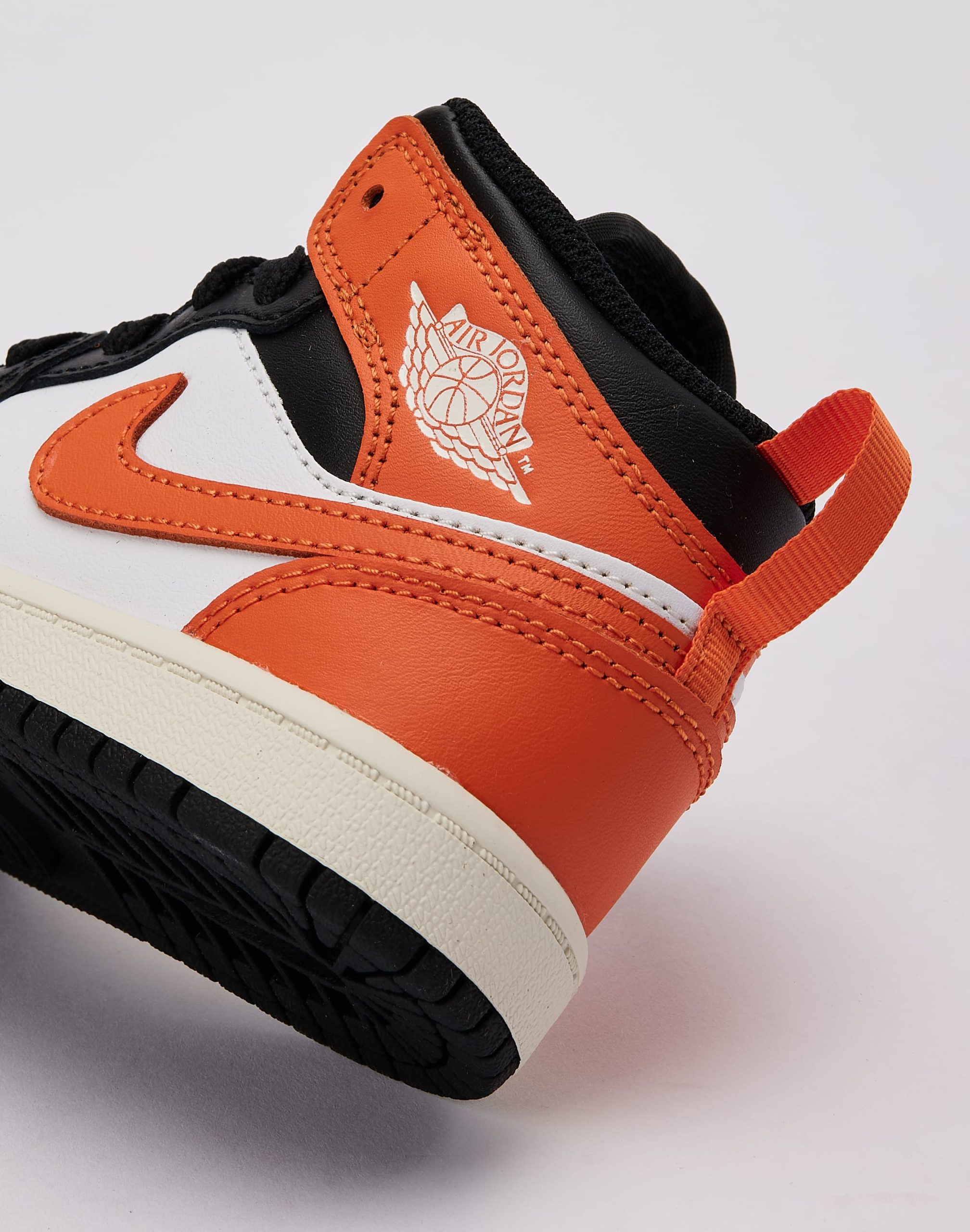 Jordan Air Jordan 1 Mid Pre-School - Image 5