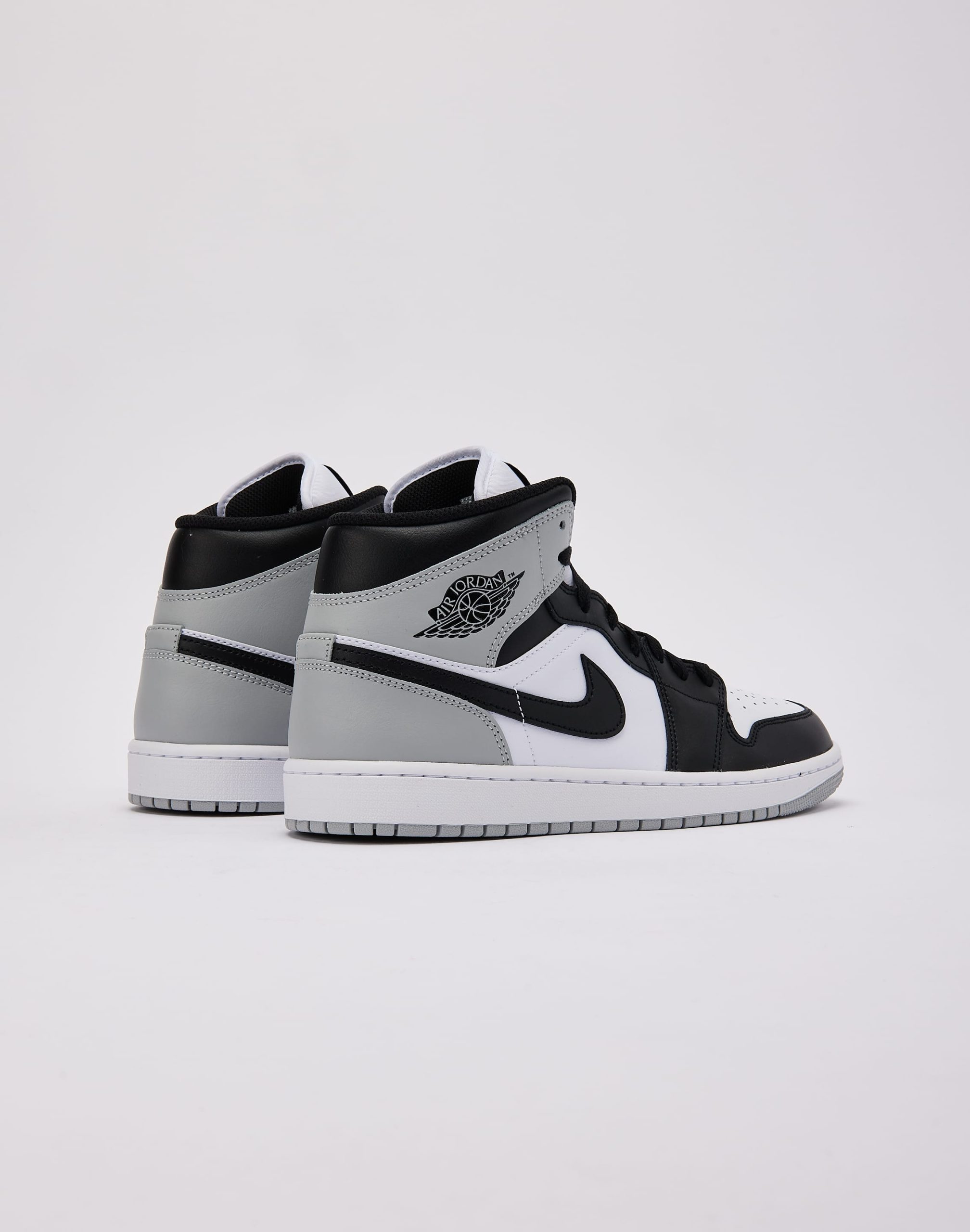 Jordan Air Jordan 1 Mid - Image 3