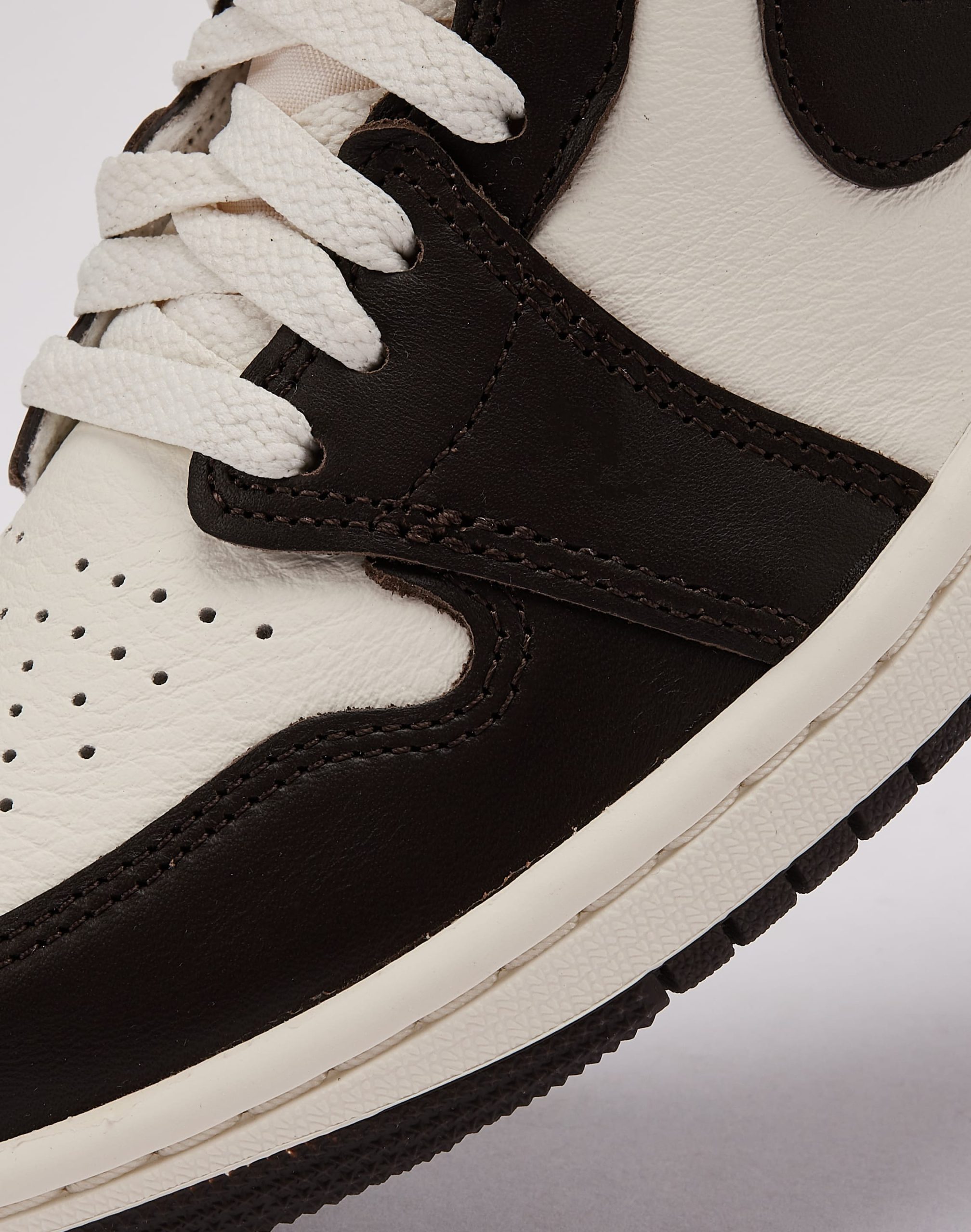 Jordan Air Jordan 1 Retro High OG 'Baroque Brown' - Image 7