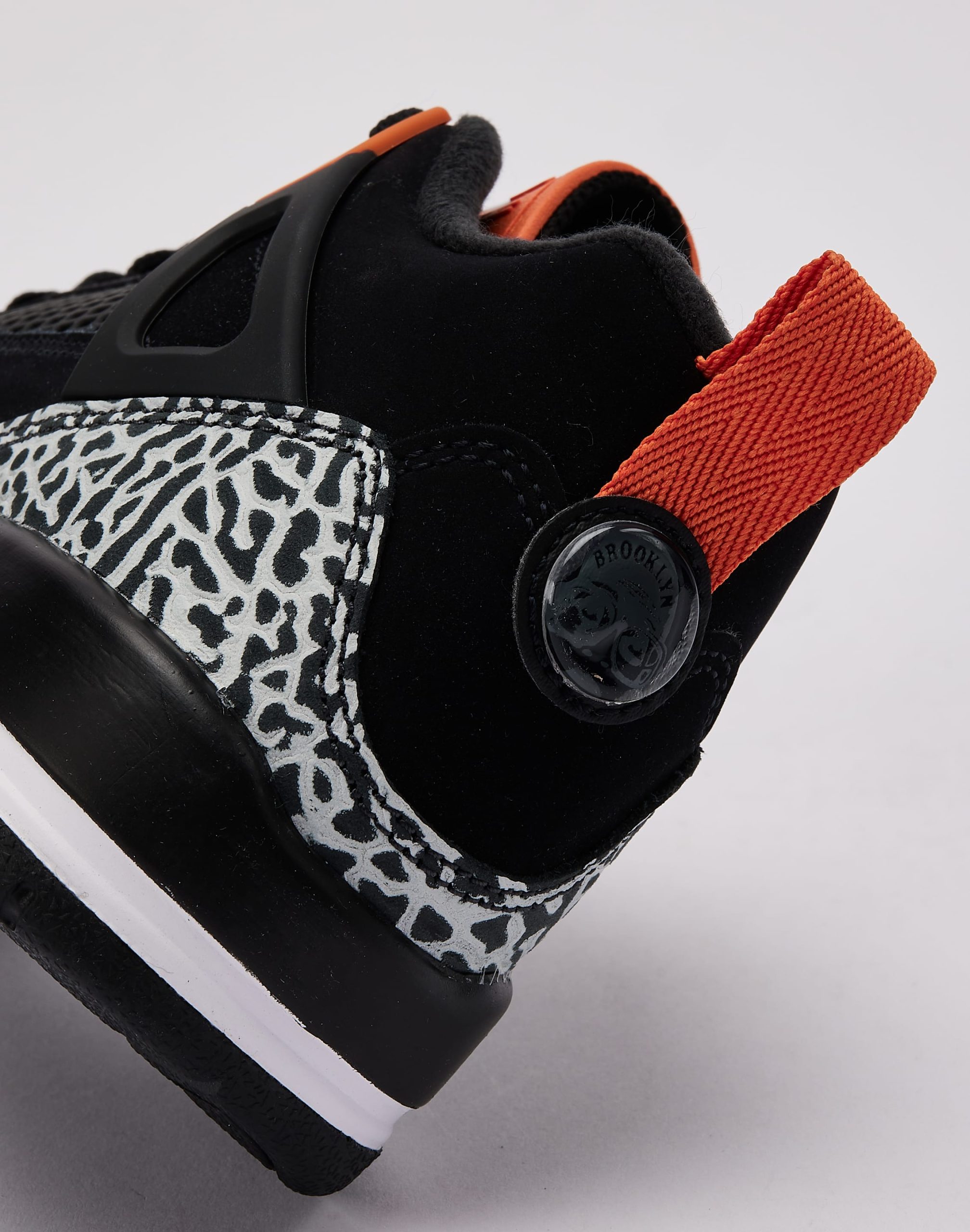 Jordan Spizike Low Grade-School - Image 5