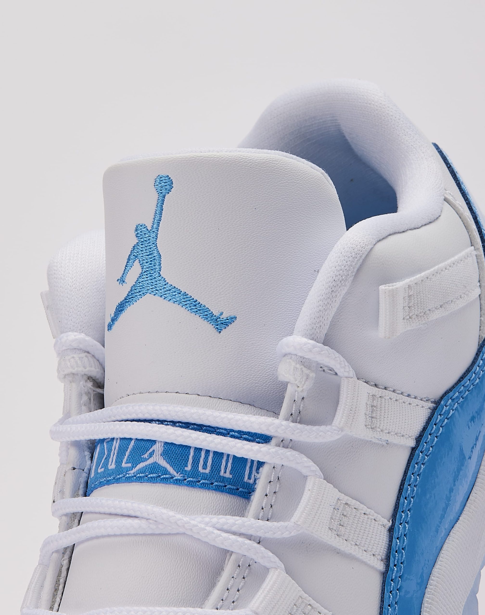Jordan Air Jordan 11 Retro Low 'University Blue' Pre-School - Image 5