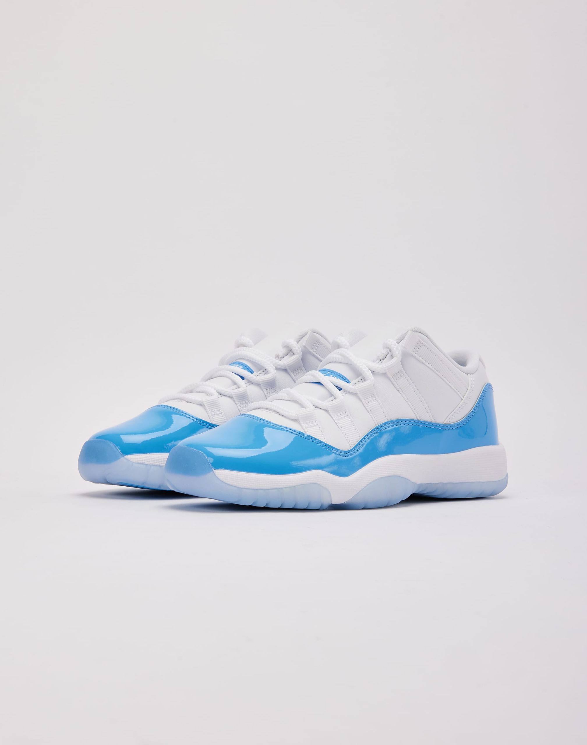 Jordan Air Jordan 11 Retro Low 'University Blue' Grade-School - Image 2
