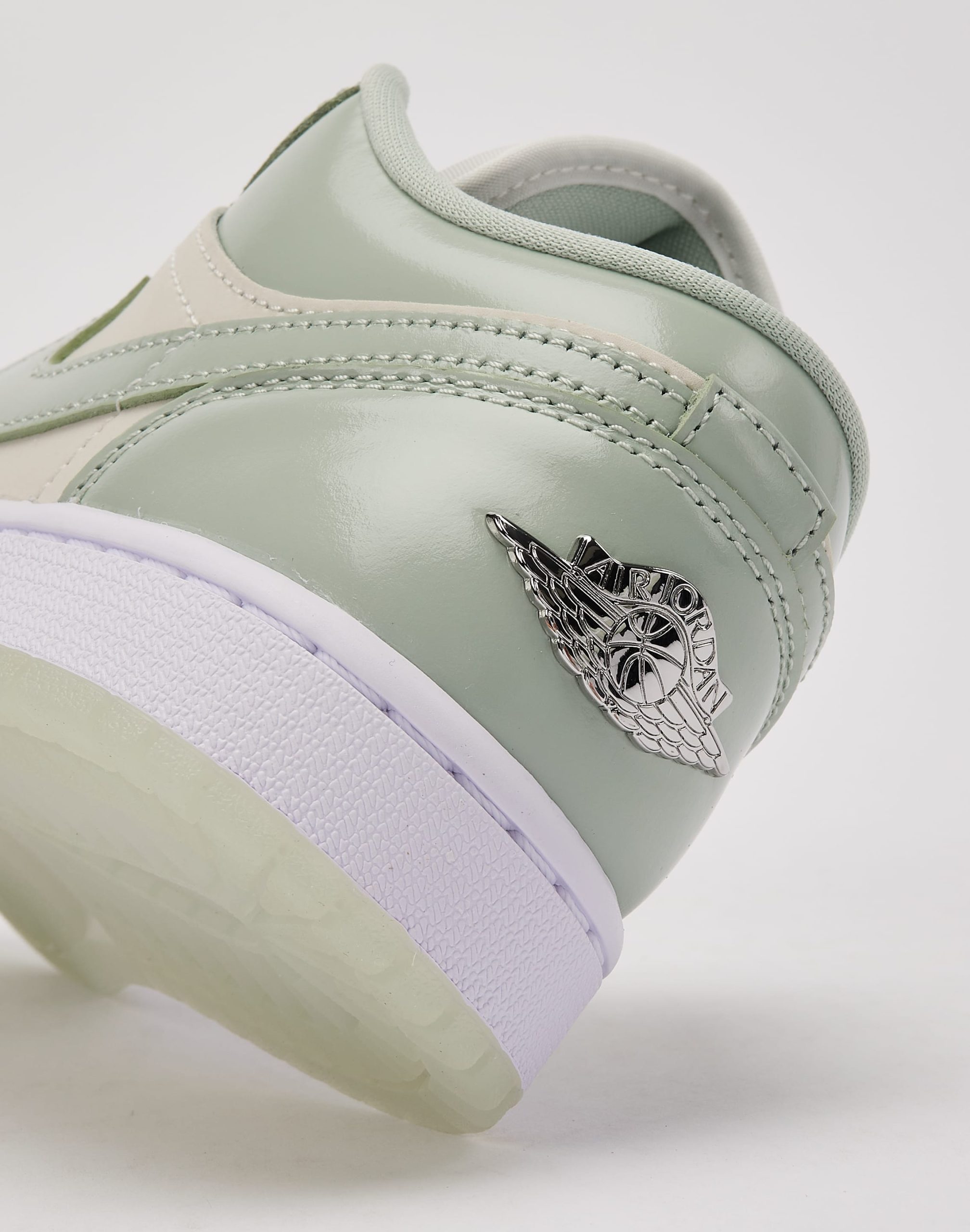 Jordan Air Jordan 1 Low SE - Image 5