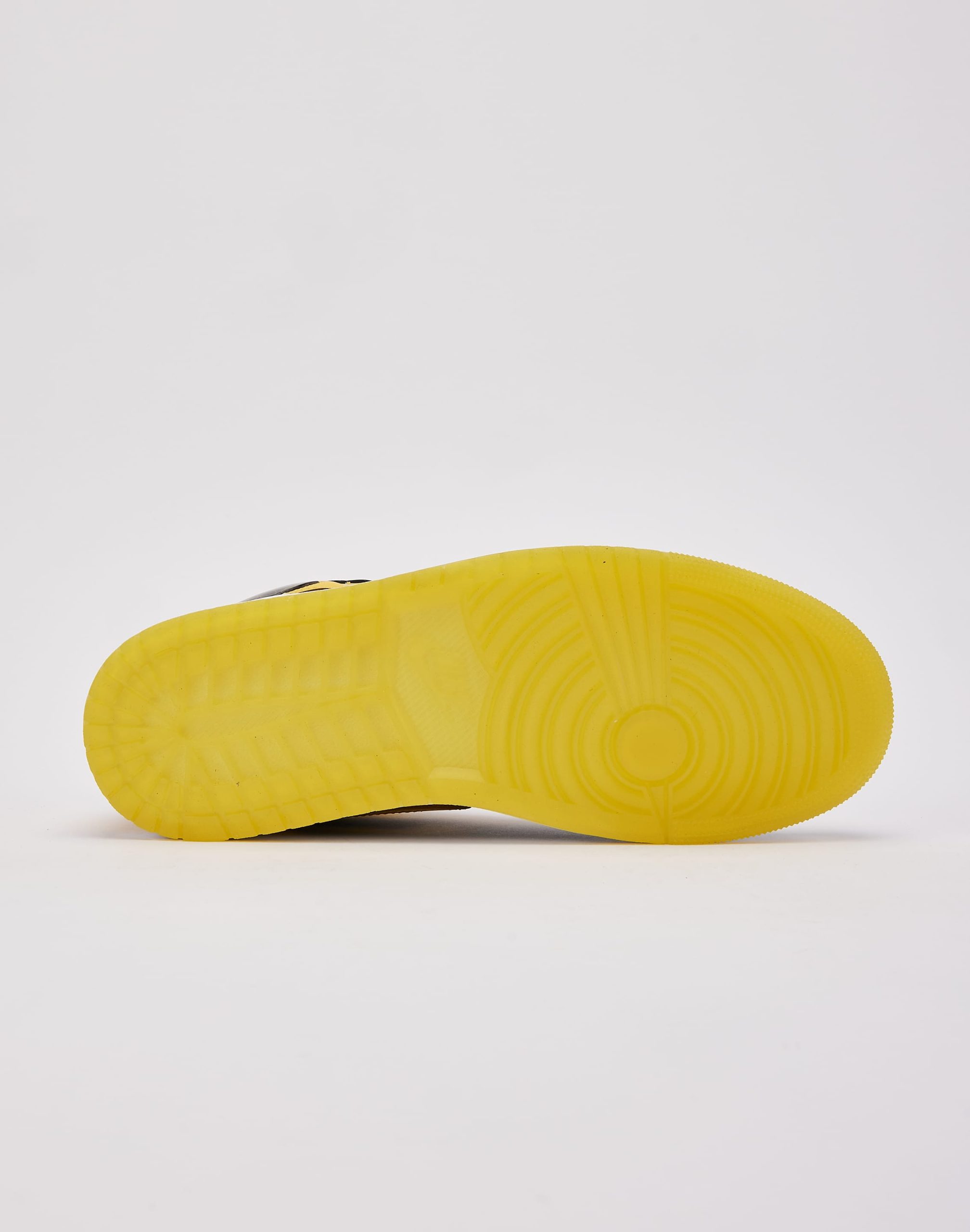 Jordan Air Jordan 1 Mid SE 'New Love' - Image 4