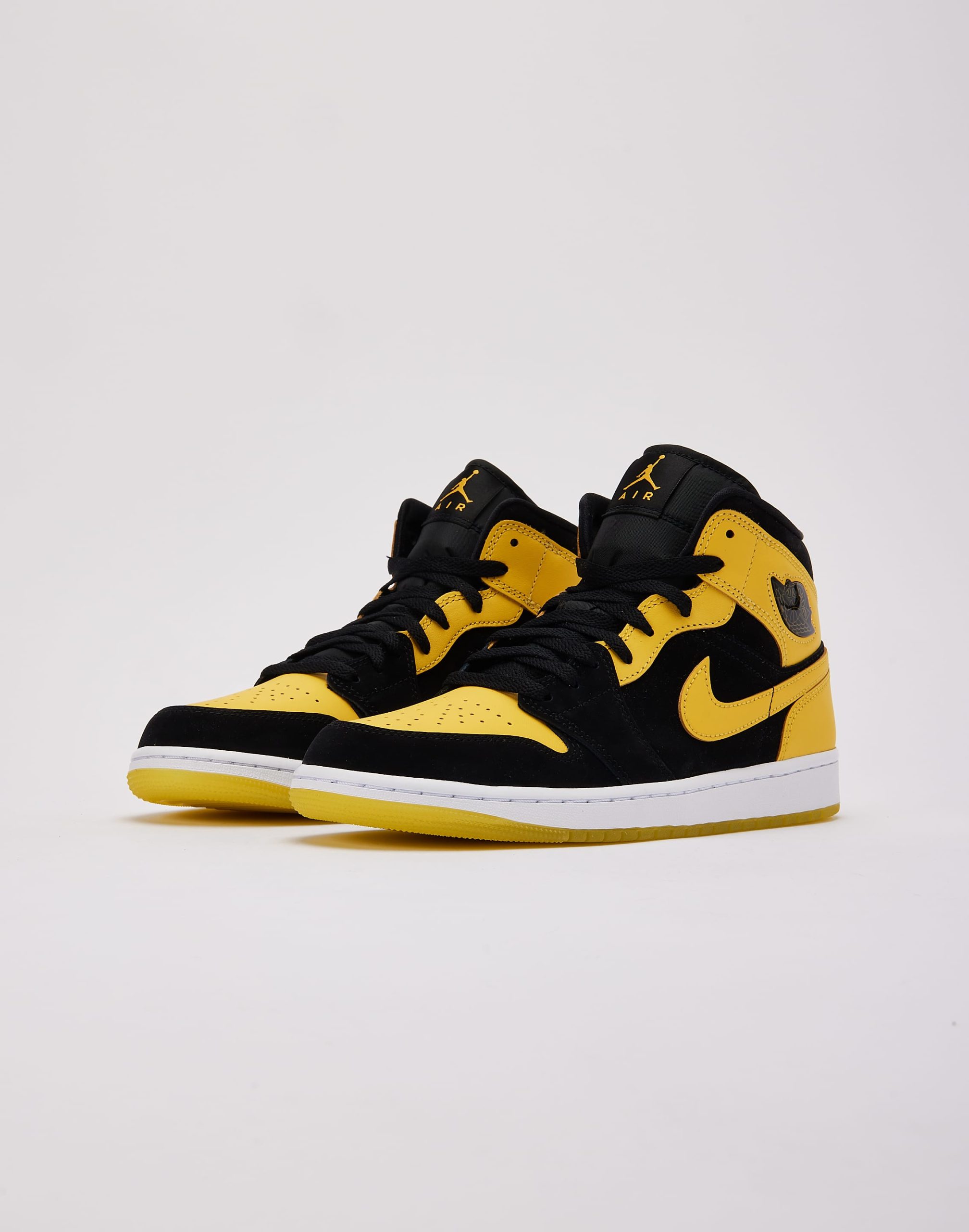 Jordan Air Jordan 1 Mid SE 'New Love' - Image 2