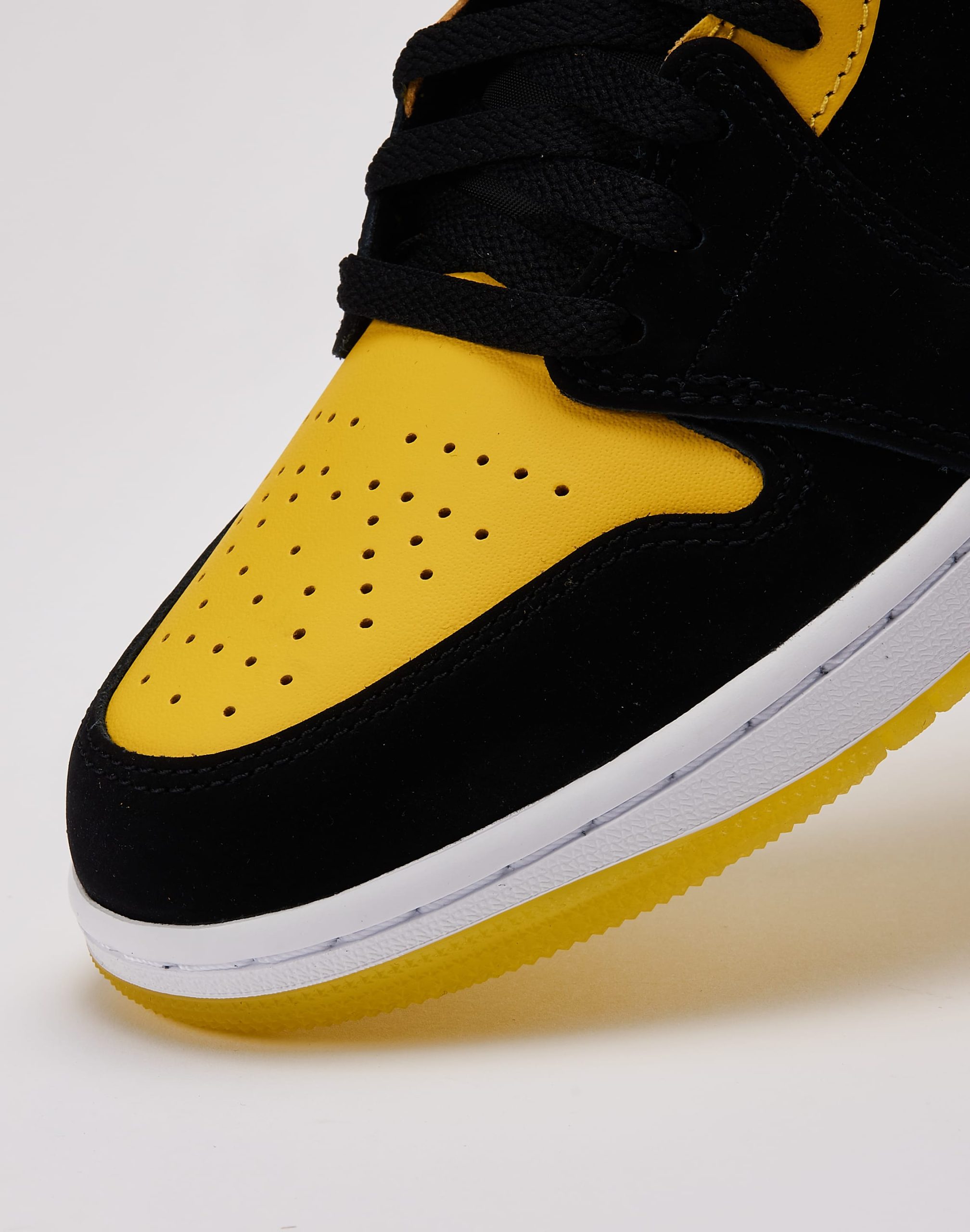 Jordan Air Jordan 1 Mid SE 'New Love' - Image 6