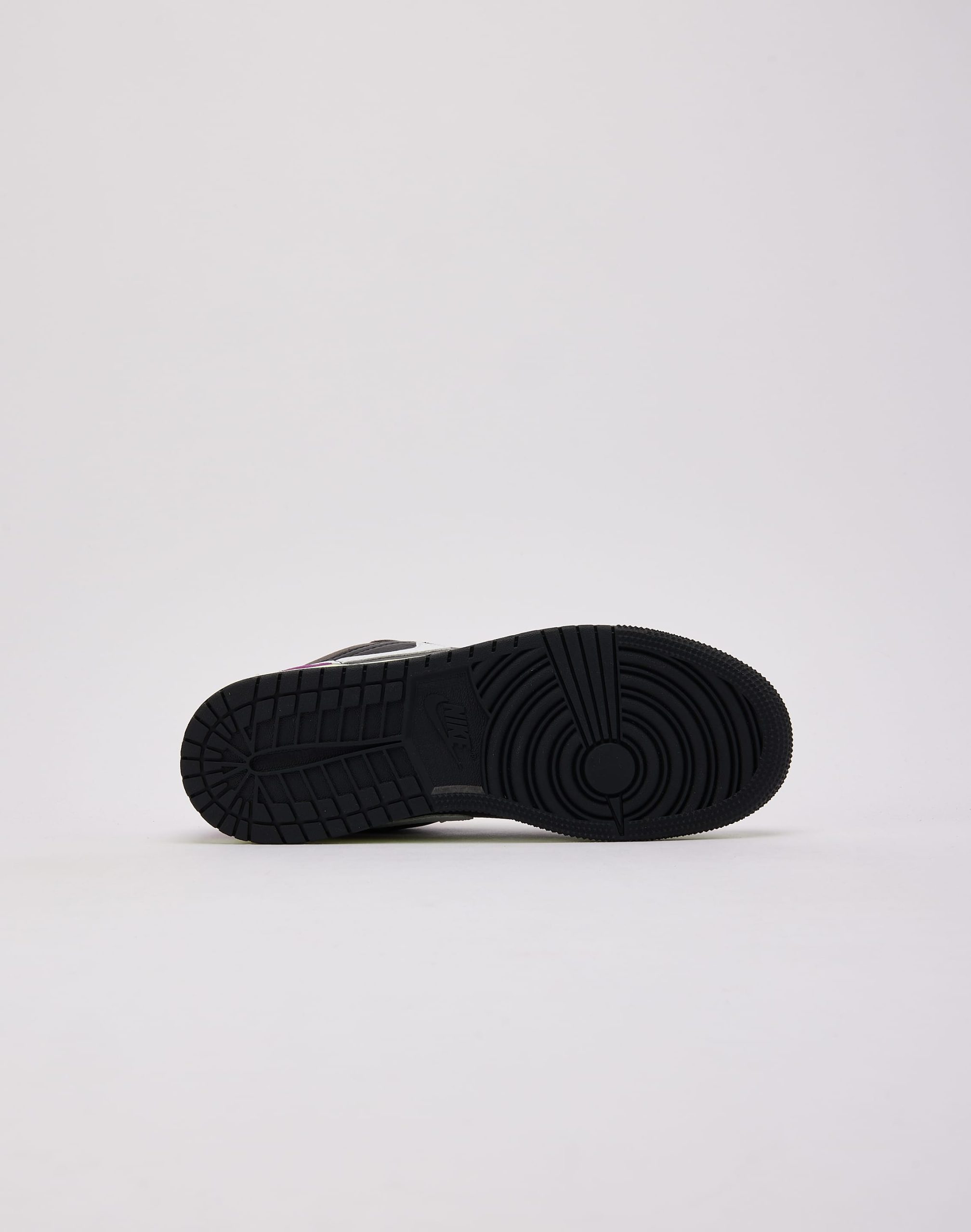 Jordan Air Jordan 1 Low SE Grade-School - Image 4