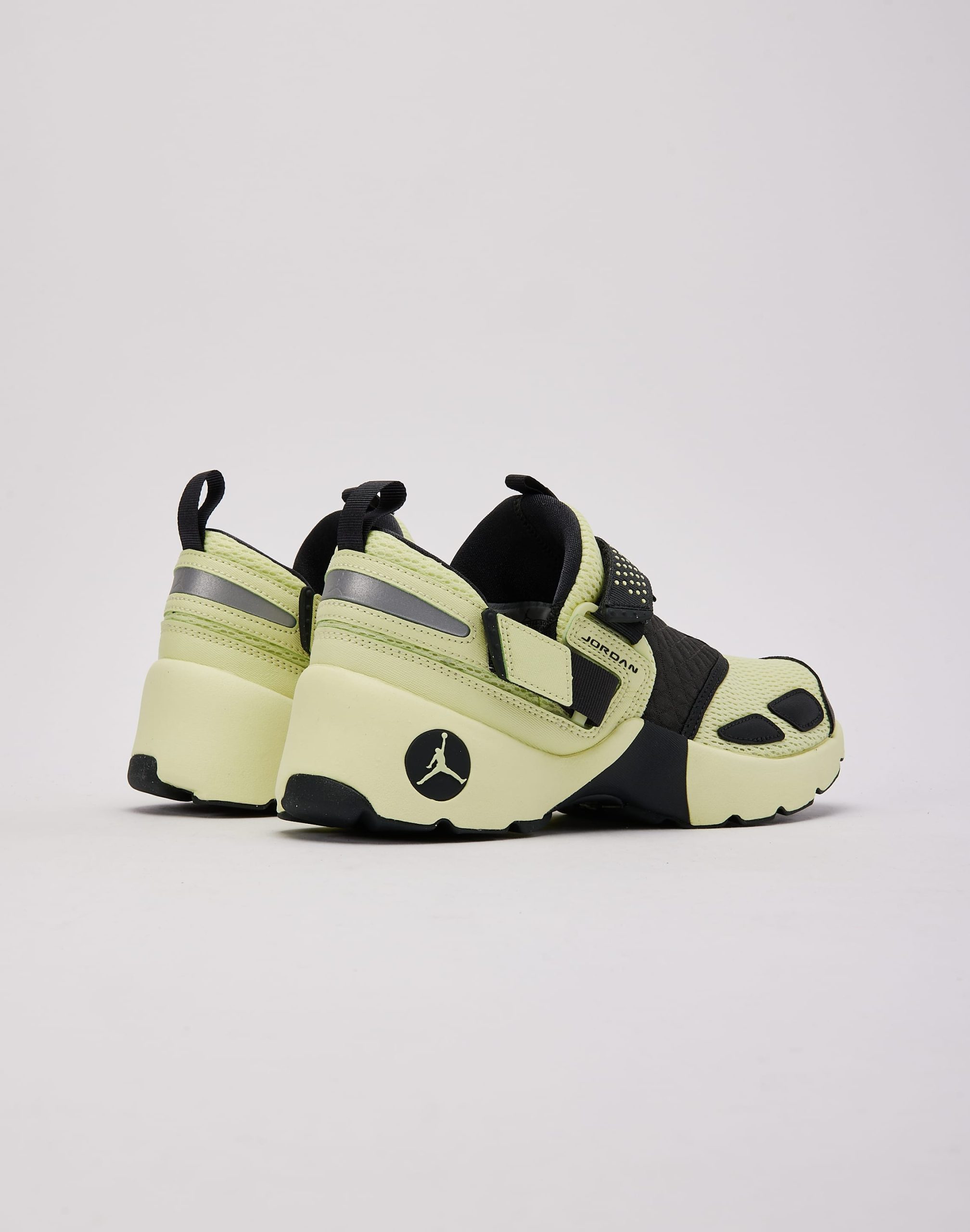 Jordan Trunner LX - Image 3