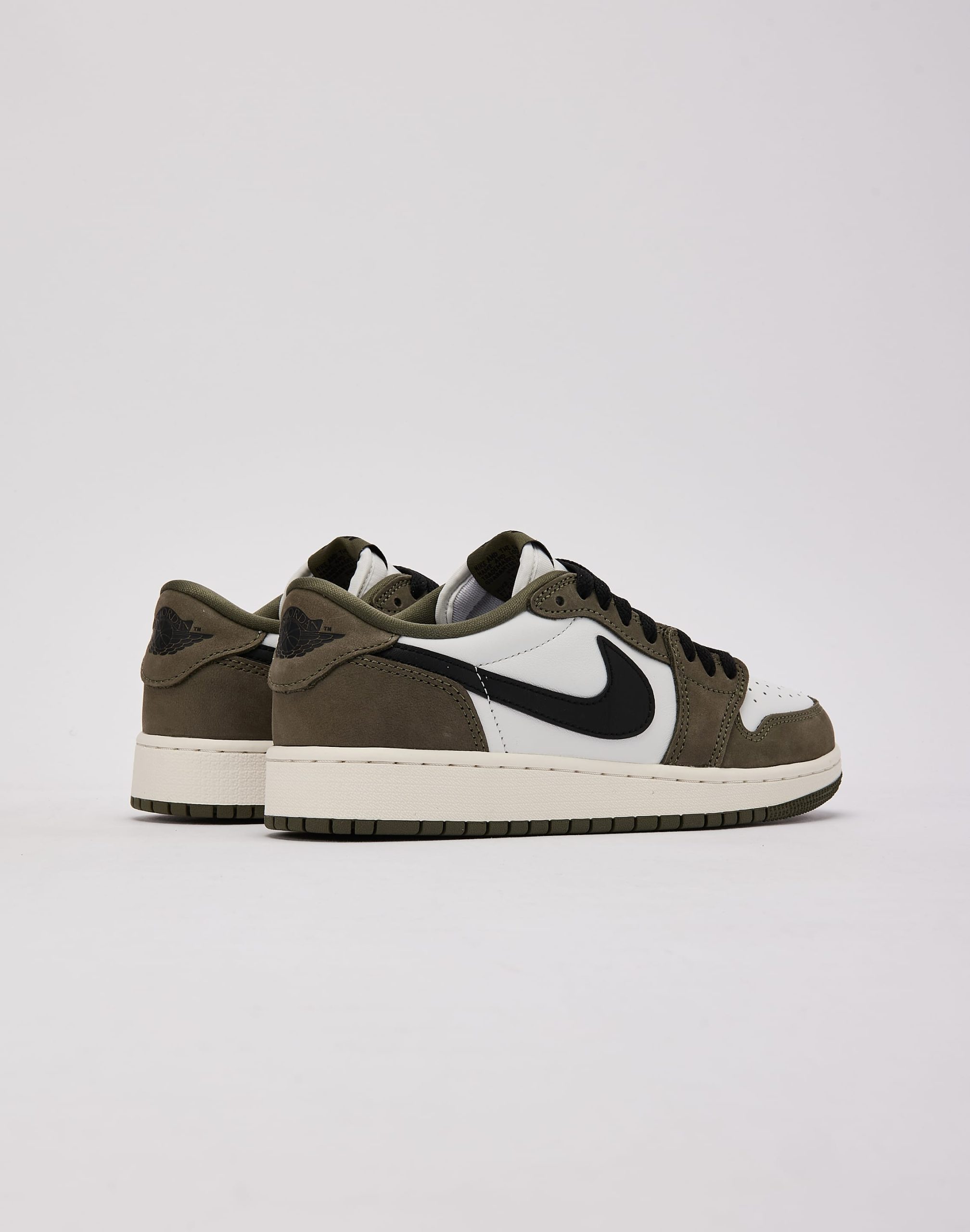 Jordan Air Jordan 1 Retro Low 'Medium Olive' Grade-School - Image 3