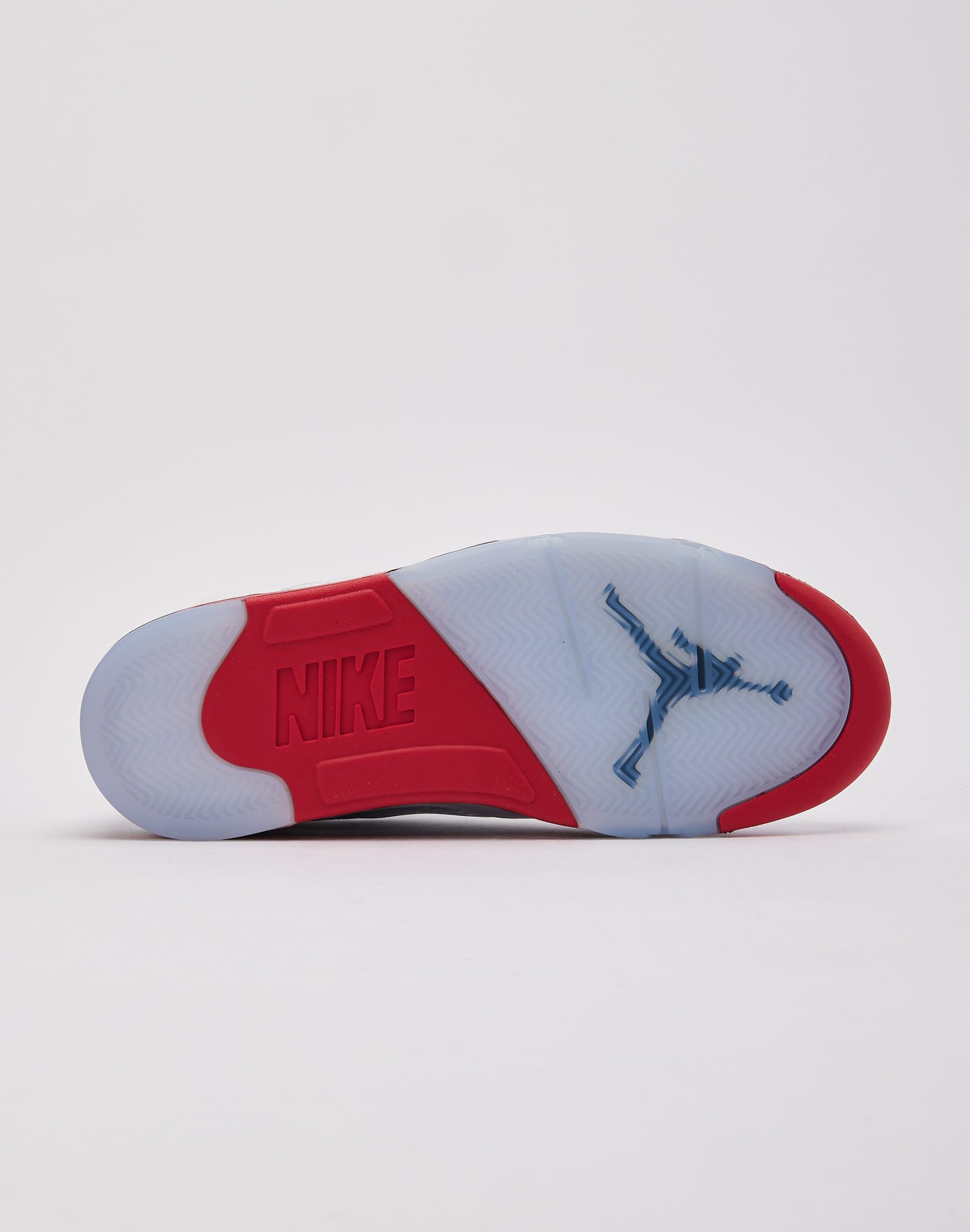 Jordan Air Jordan 5 Retro 'Fire Red Black Tongue' - Image 4
