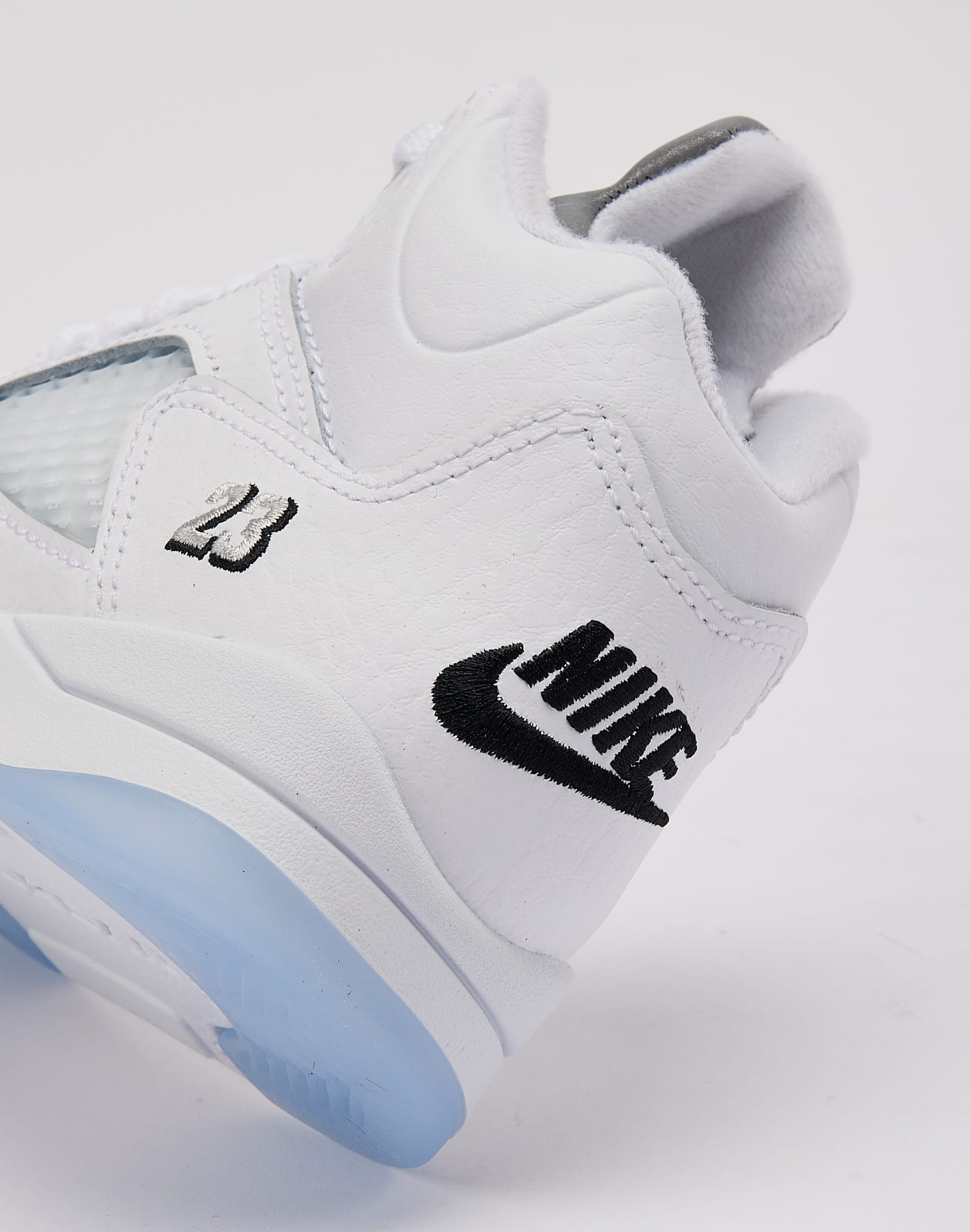 Jordan Air Jordan 5 Retro 'White Metallic' Pre-School - Image 5