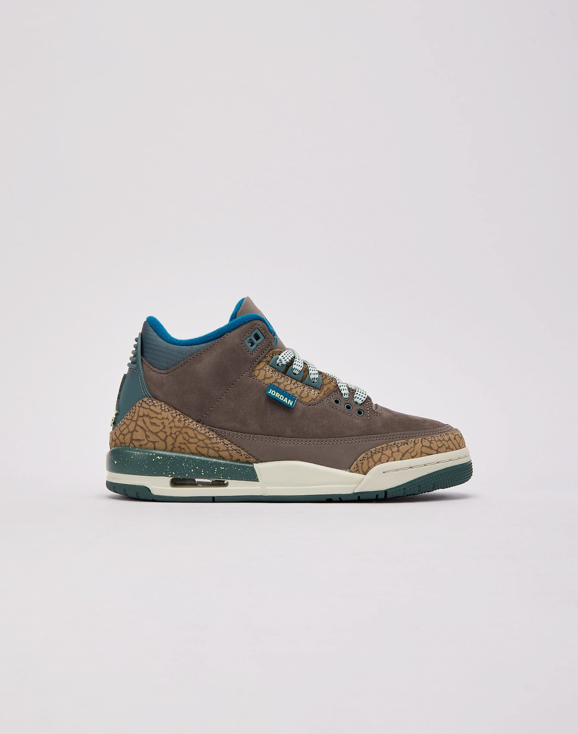 Jordan Air Jordan 3 Retro 'We Outside' Grade-School