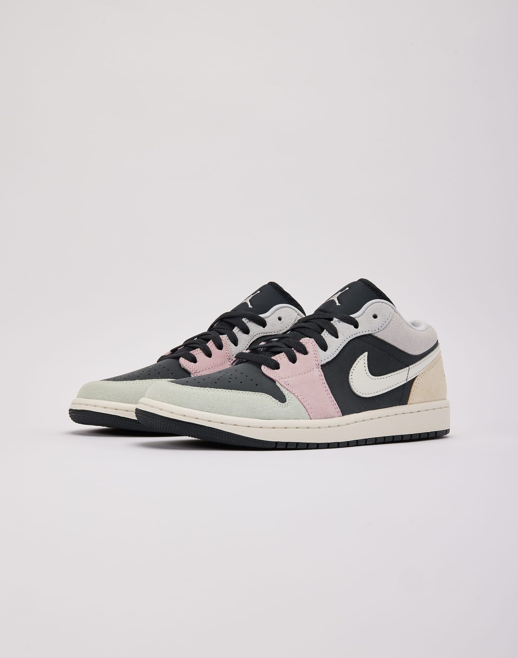Jordan Air Jordan 1 Low SE - Image 2