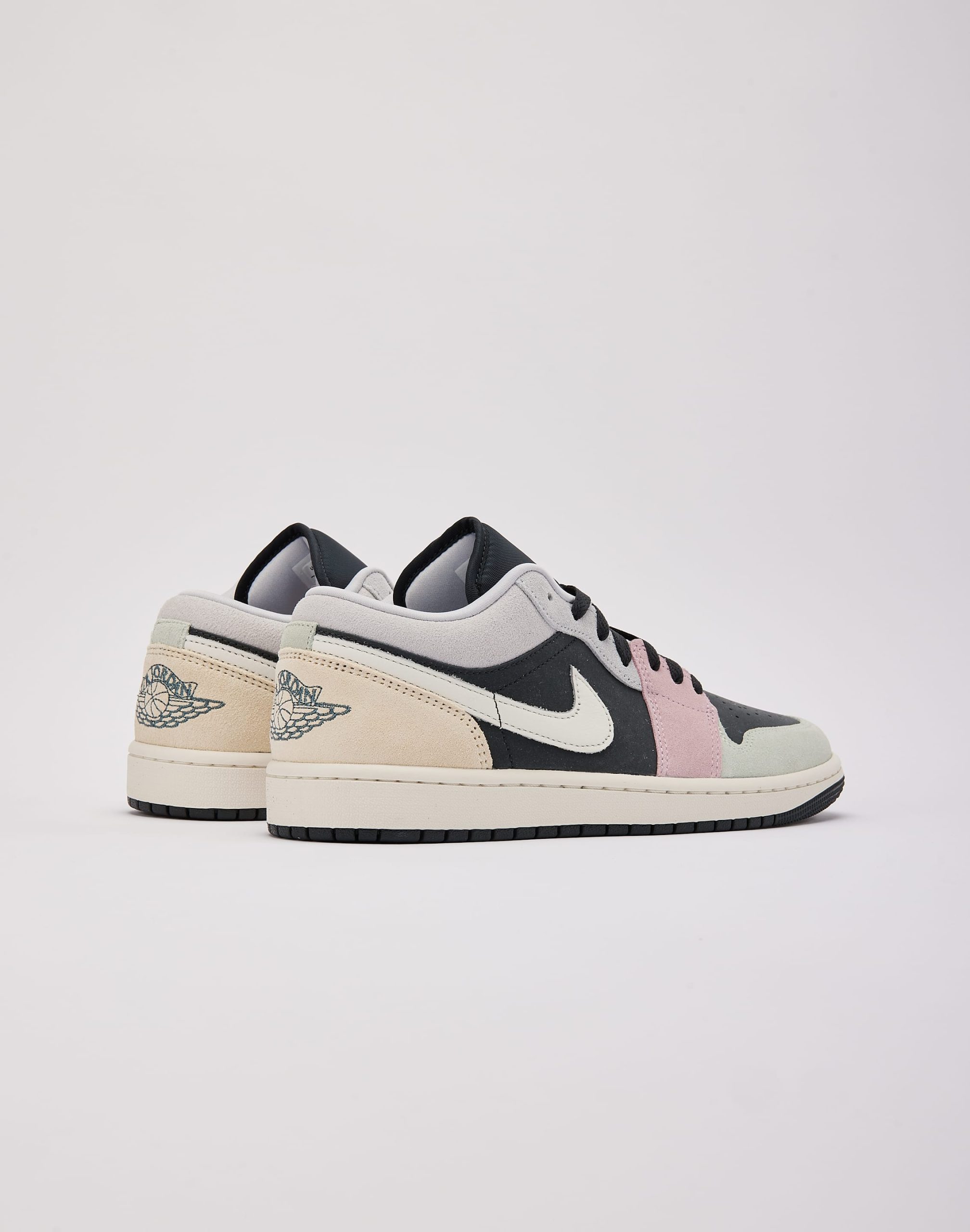 Jordan Air Jordan 1 Low SE - Image 4