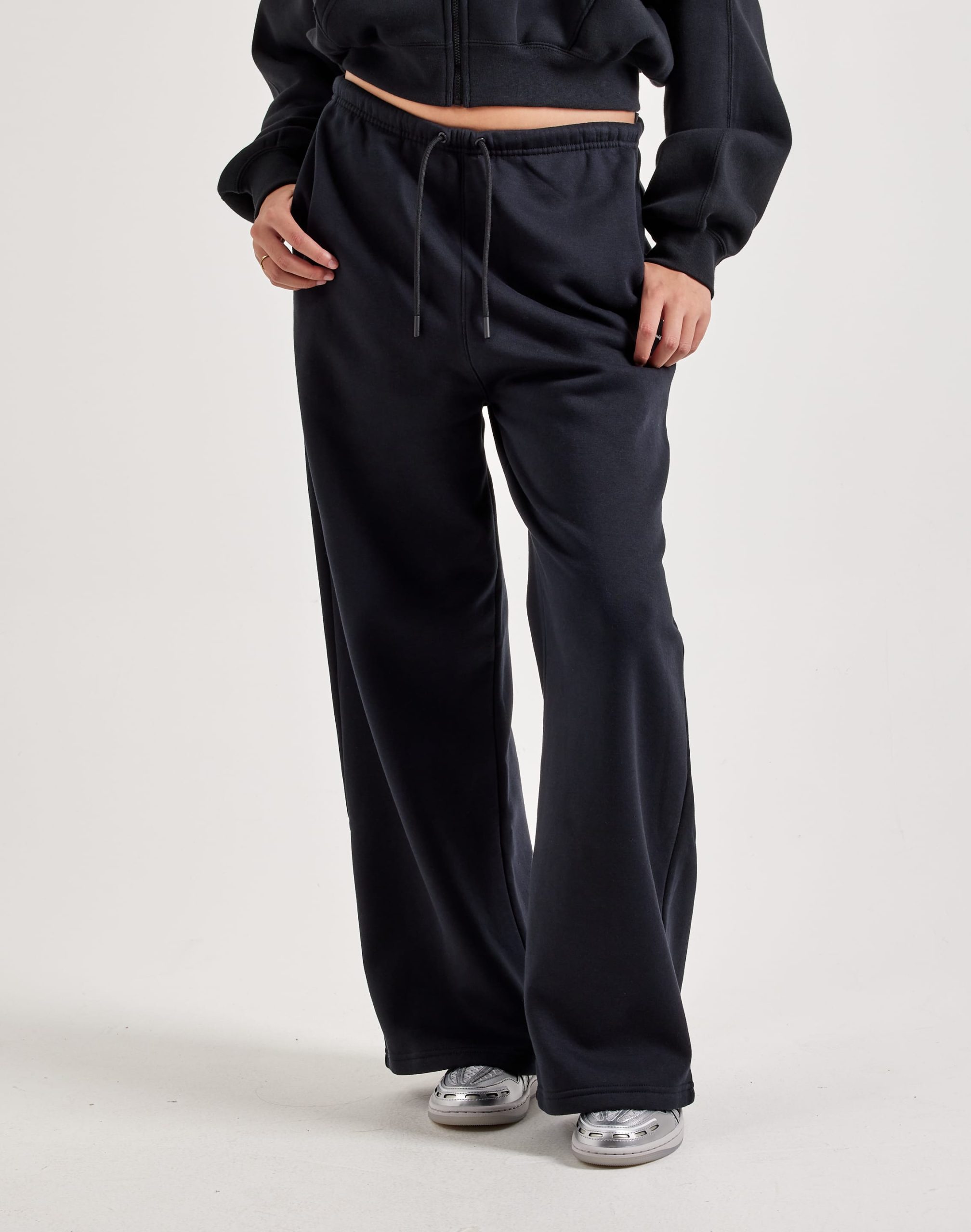 Jordan Brooklyn Fleece Open-Hem Pants - Image 2
