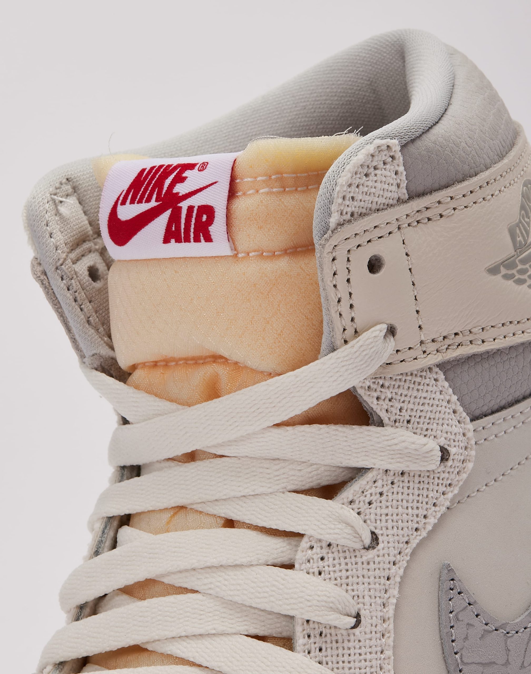 Jordan Air Jordan 1 Retro High OG 'Sail and University Red' - Image 7
