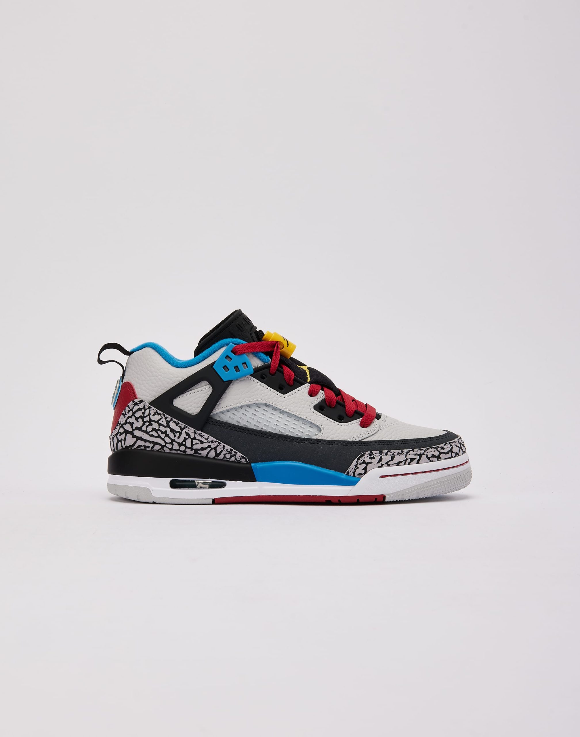 Jordan Spizike Low SE Grade-School