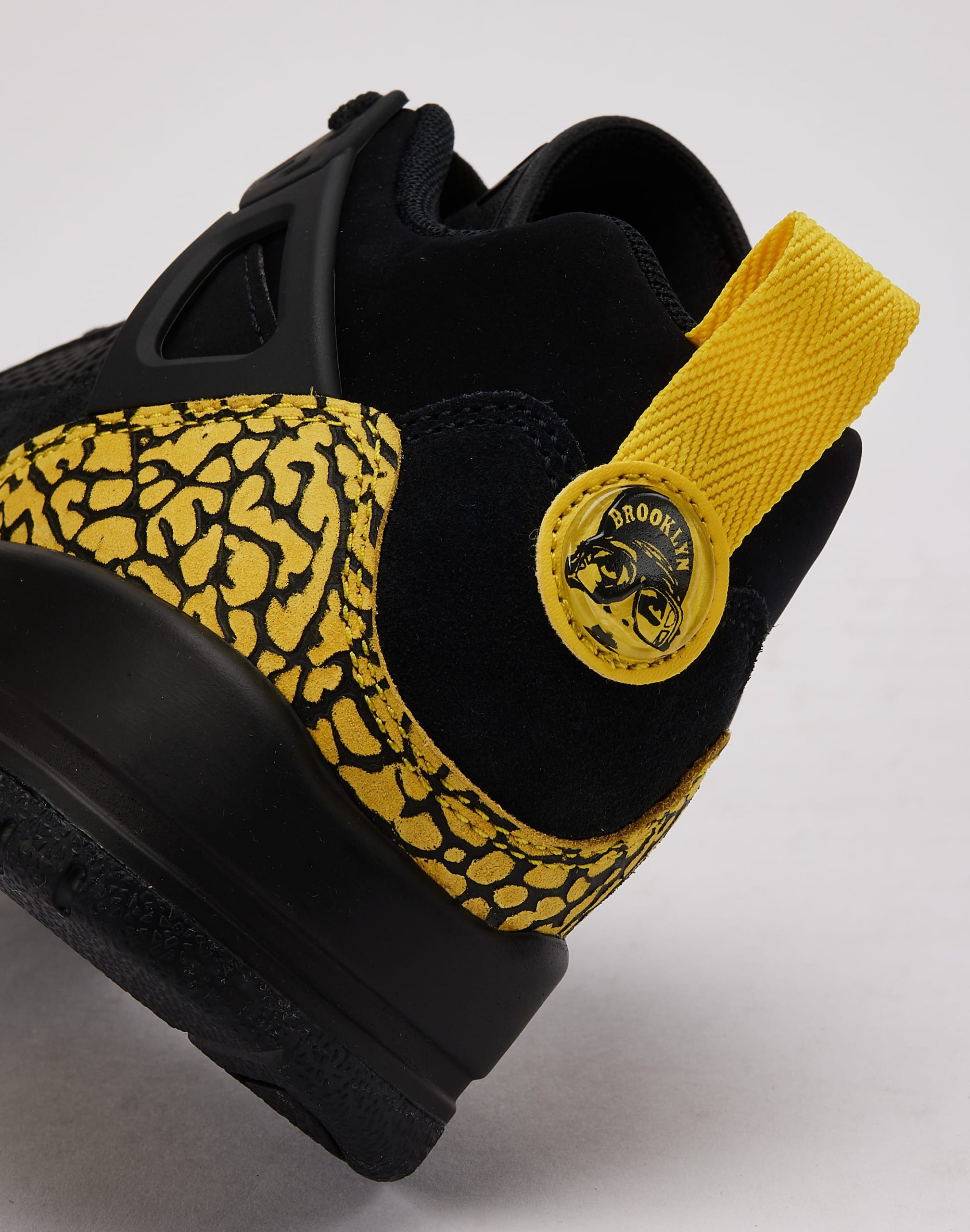 Jordan Spizike Low Grade-School - Image 5