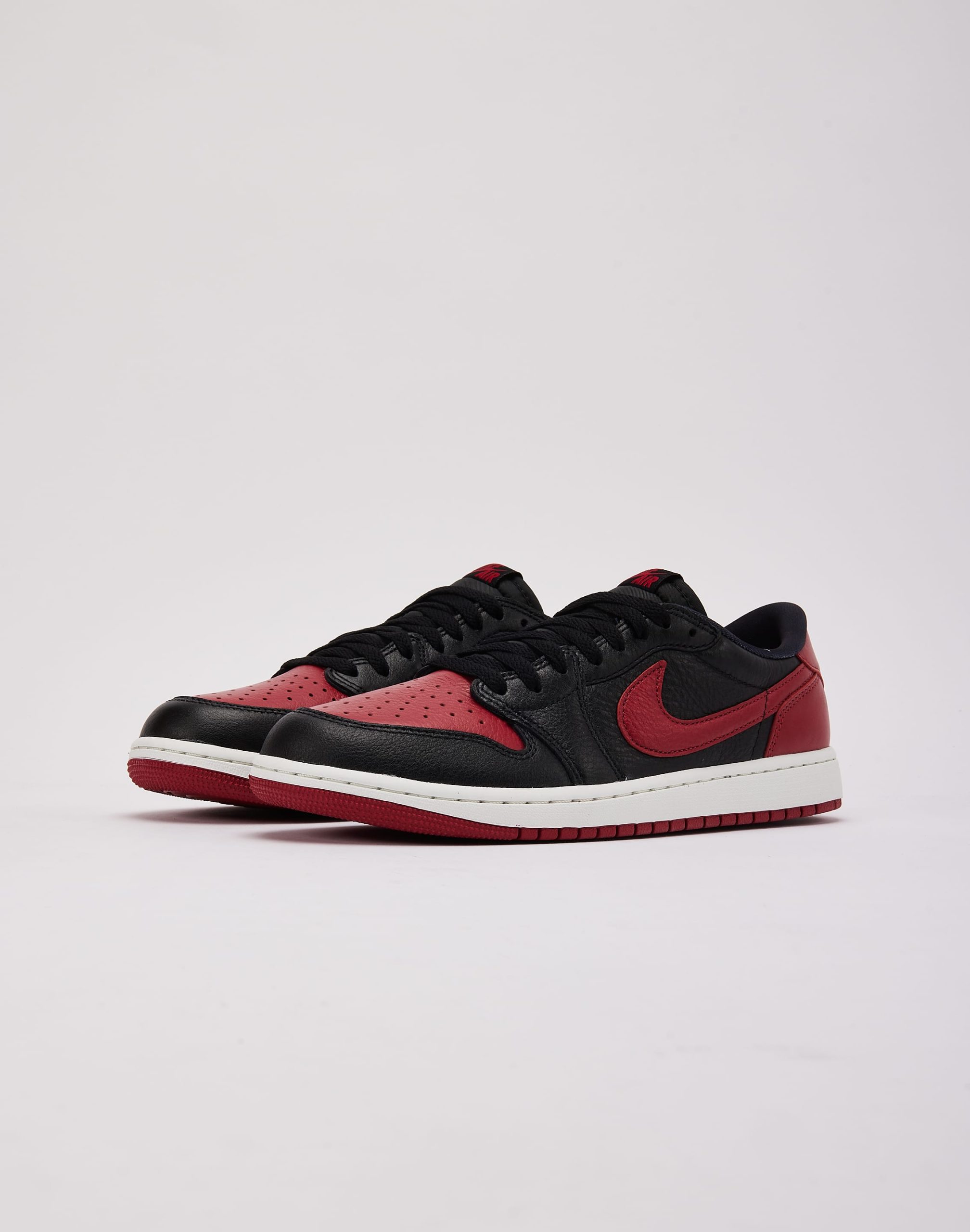 Jordan Air Jordan 1 Retro Low OG 'Banned' - Image 2