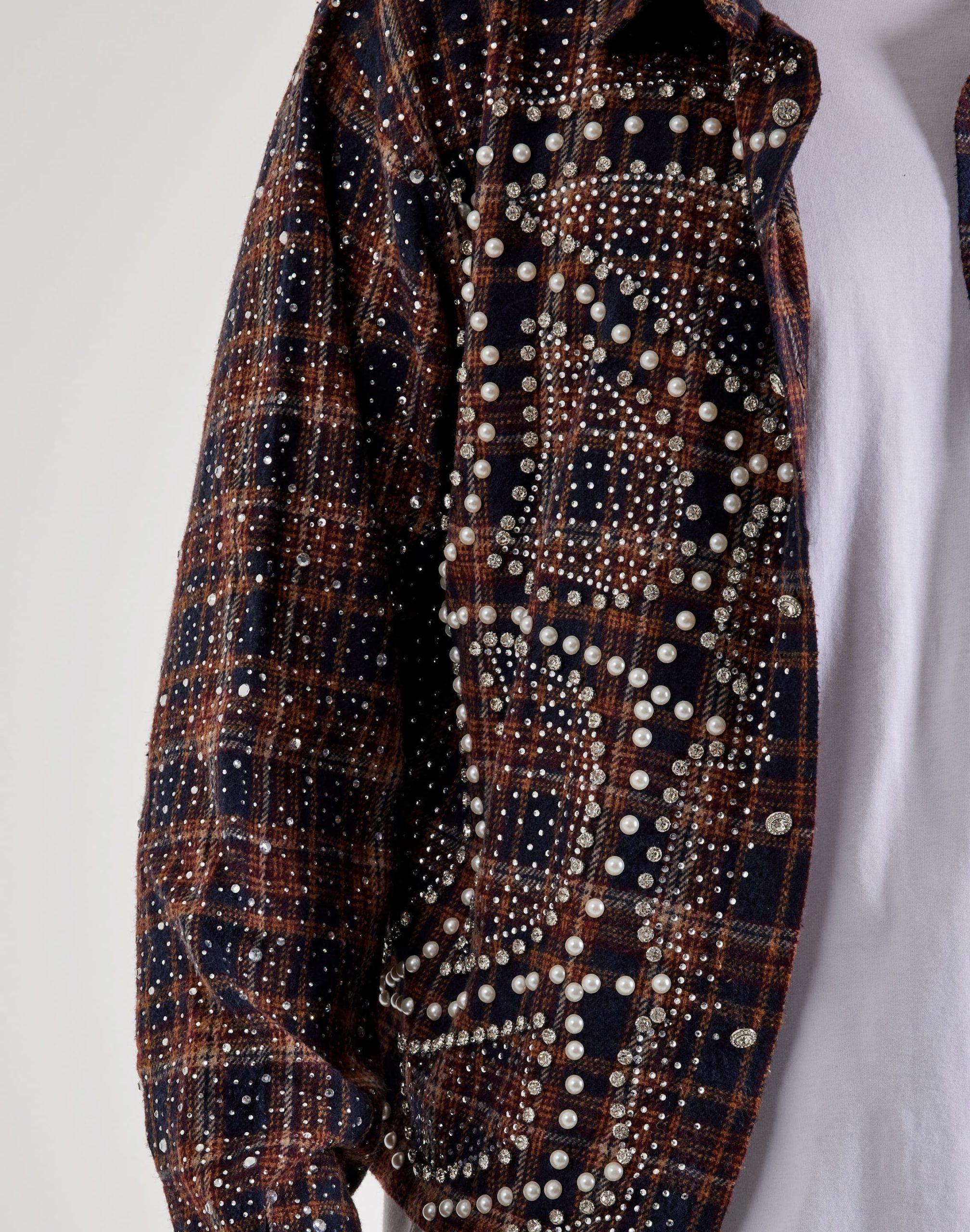 KINDRED CLOTHING Studded Plaid Cropped Shirt Jacket - Image 3