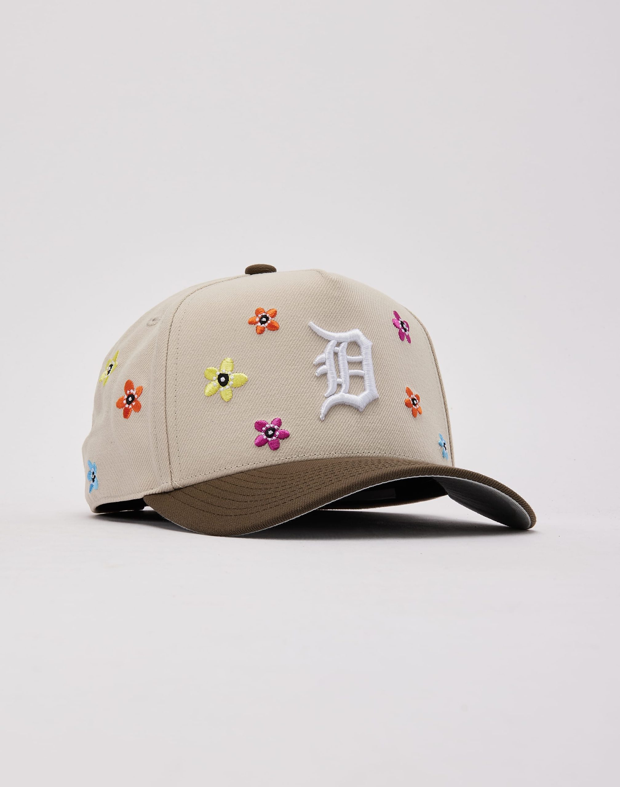Mitchell & Ness MLB Detroit Tigers Flower Child Pro Pinch Snapback Hat - Image 3