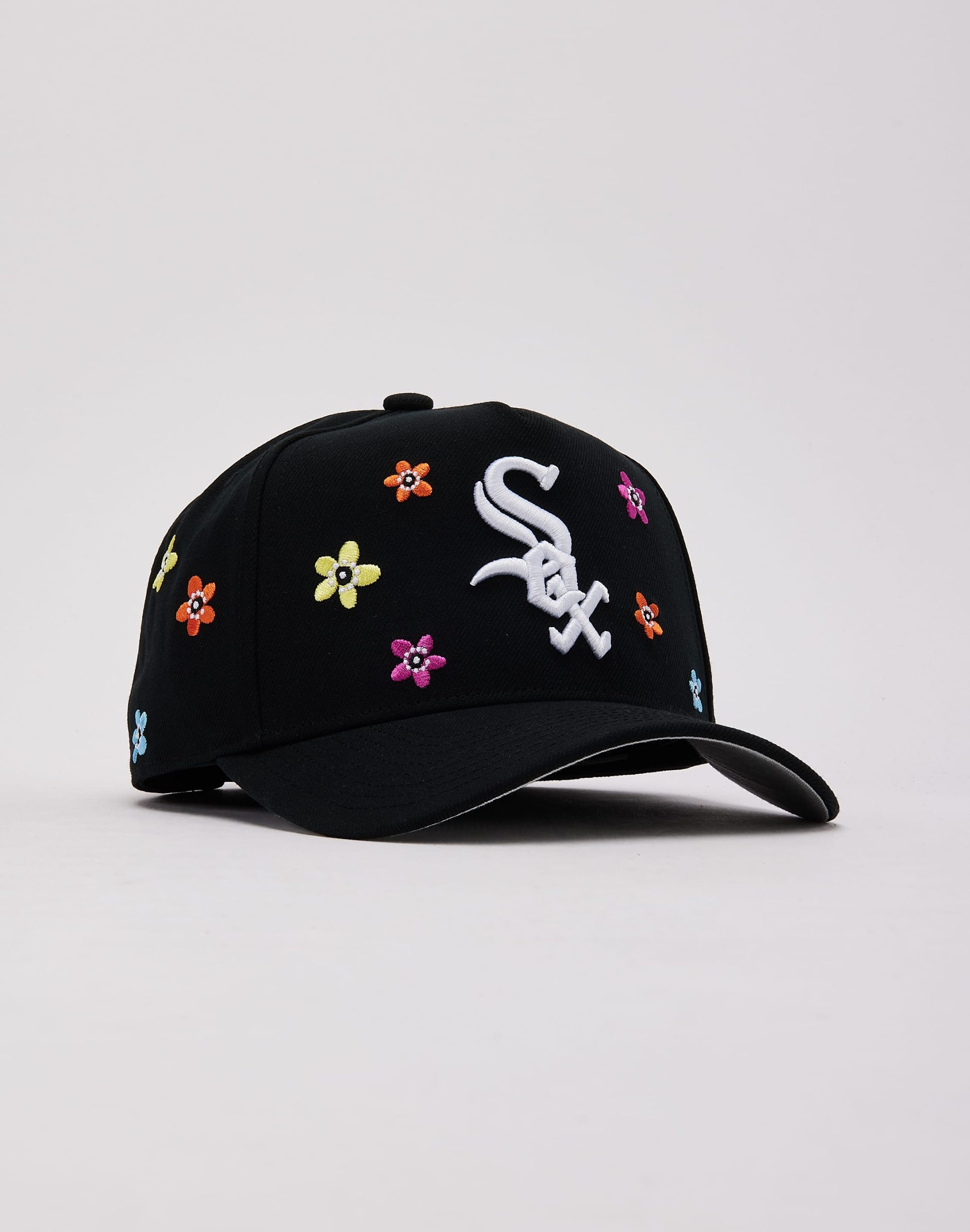 Mitchell & Ness MLB Chicago White Sox Flower Child Pro Pinch Snapback Hat - Image 3