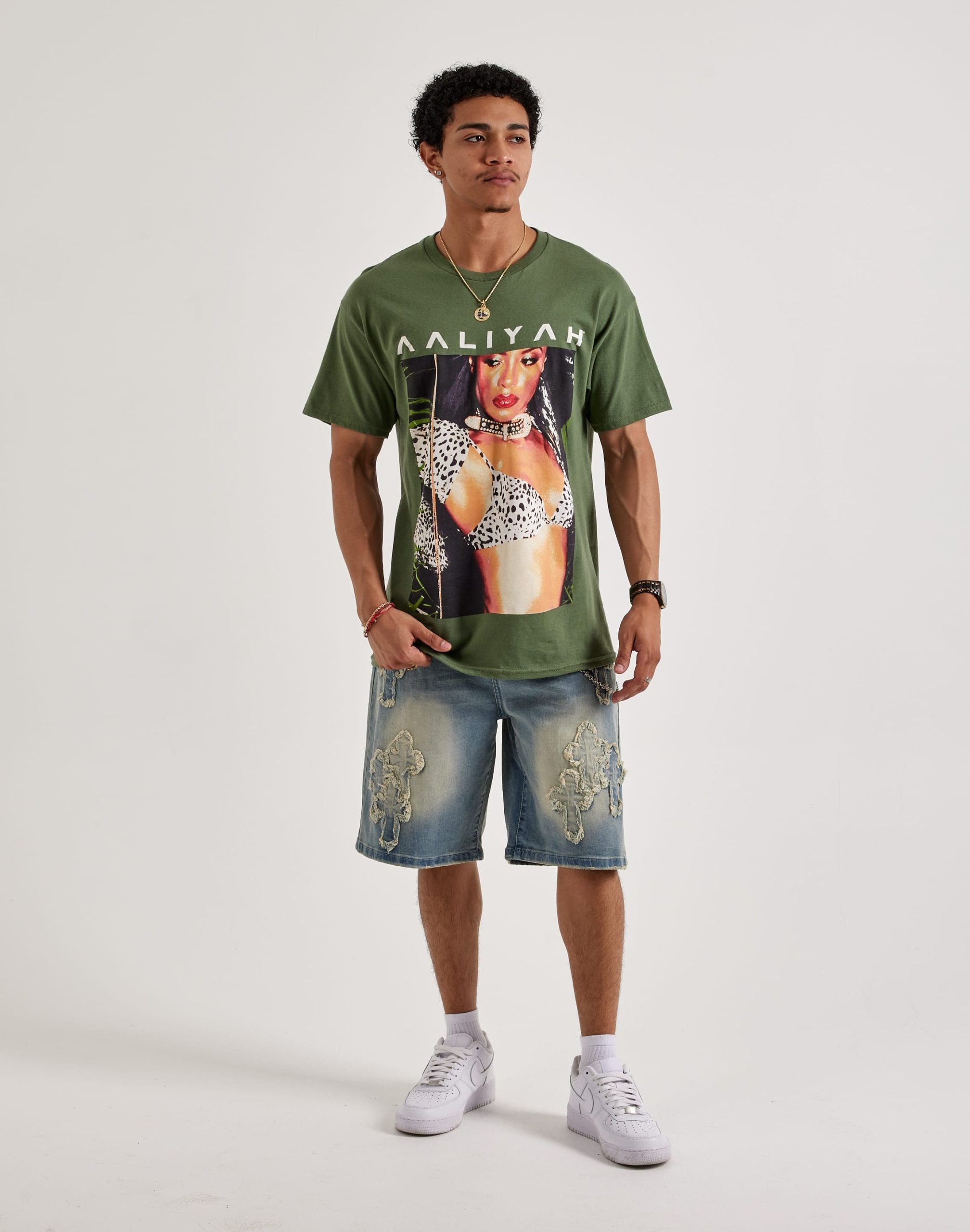 Merch Traffic Aaliyah Photo Tee - Image 4