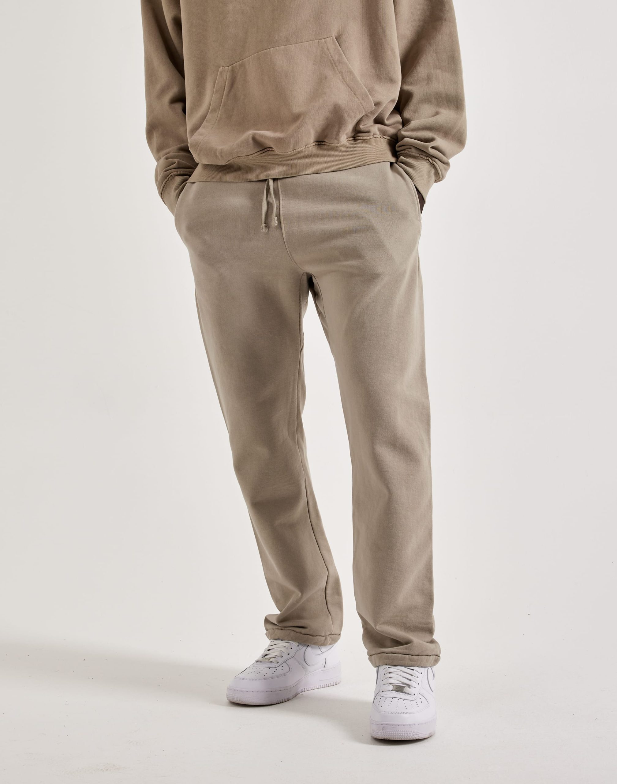 MNML Heavy Relaxed Everyday Fleece Sweatpants - Image 2