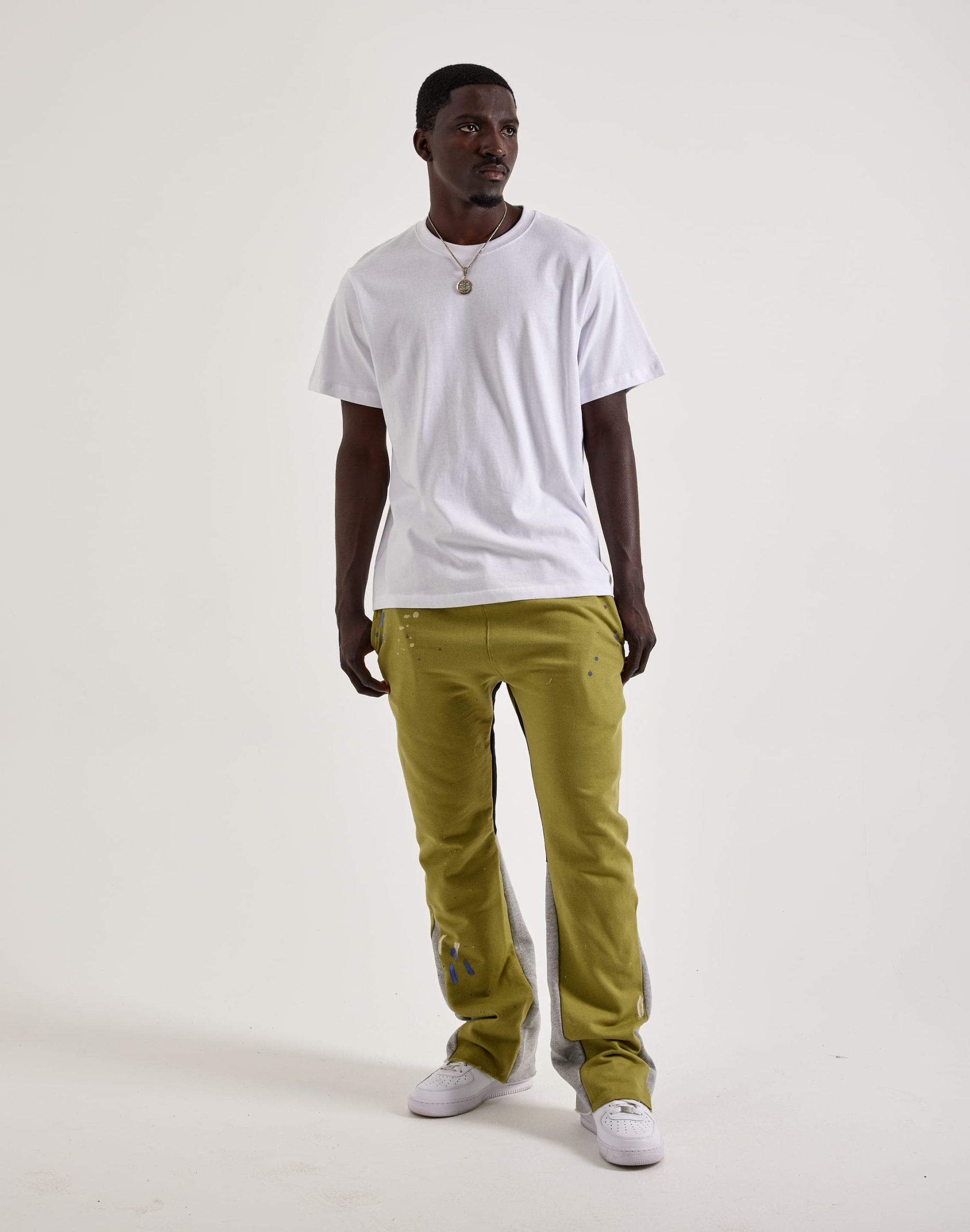 MNML Contrast Bootcut Fleece Sweatpants - Image 5