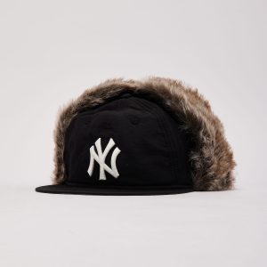New Era MLB New York Yankees Winter Dog Ear 59Fifty Fitted Hat