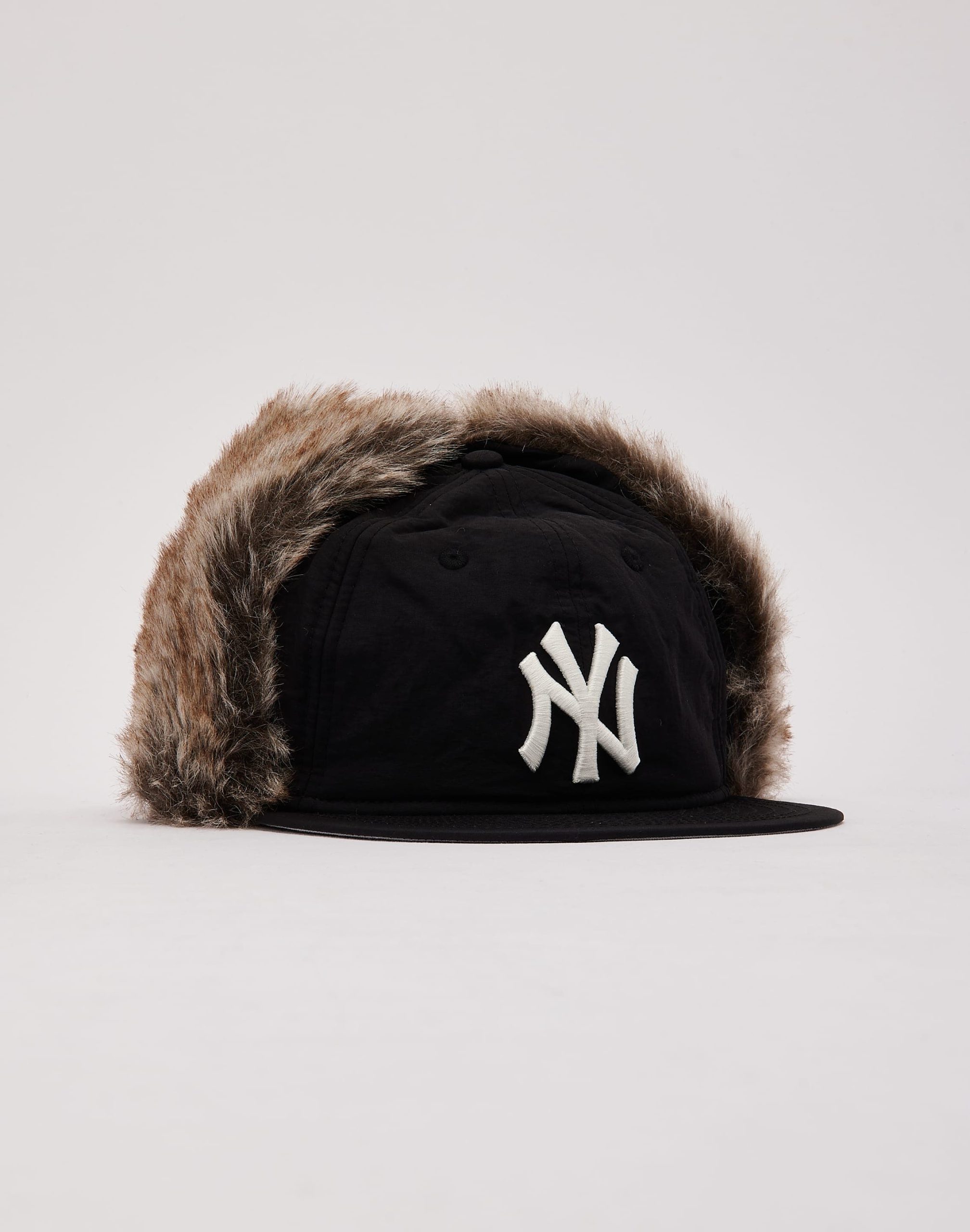 New Era MLB New York Yankees Winter Dog Ear 59Fifty Fitted Hat - Image 3