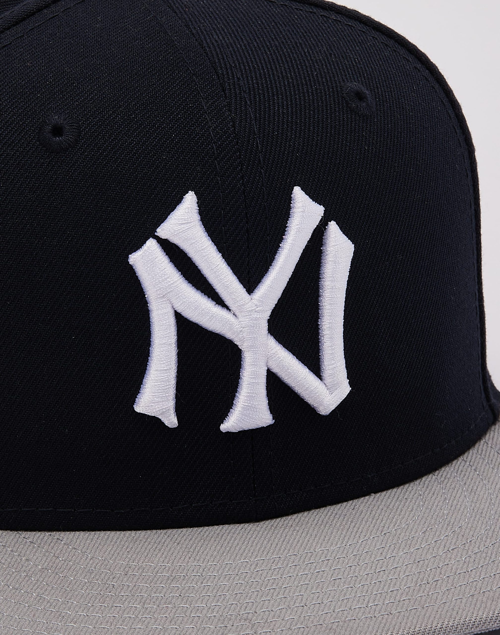 New Era MLB New York Yankees 9Fifty Snapback Hat - Image 4