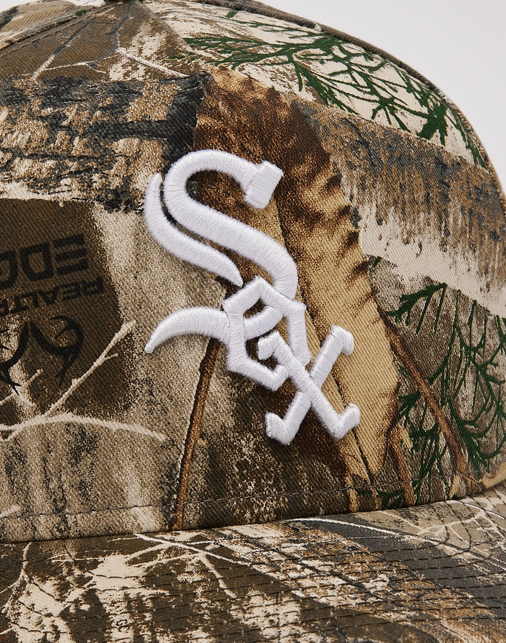 New Era MLB Chicago White Sox Camo 9Fifty A-Frame Snapback Hat - Image 4