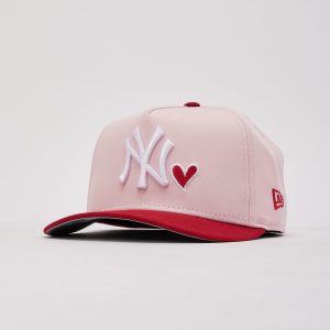 New Era MLB New York Yankees Heart 9Fifty A-Frame Snapback Hat