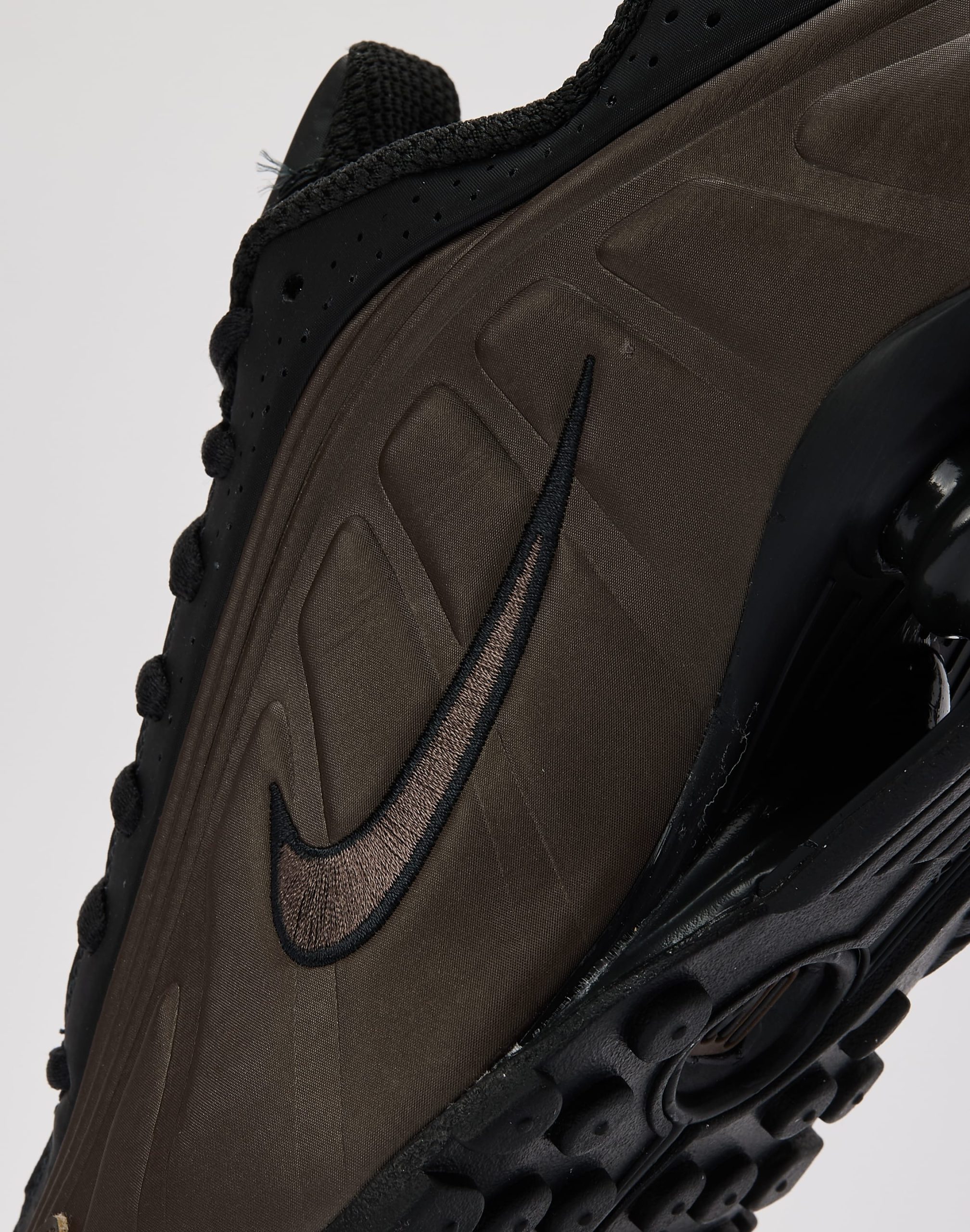 Nike Shox R4 - Image 5