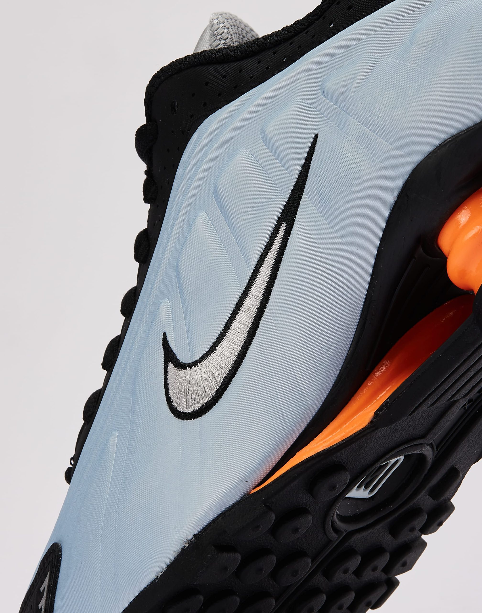 Nike Shox R4 - Image 5