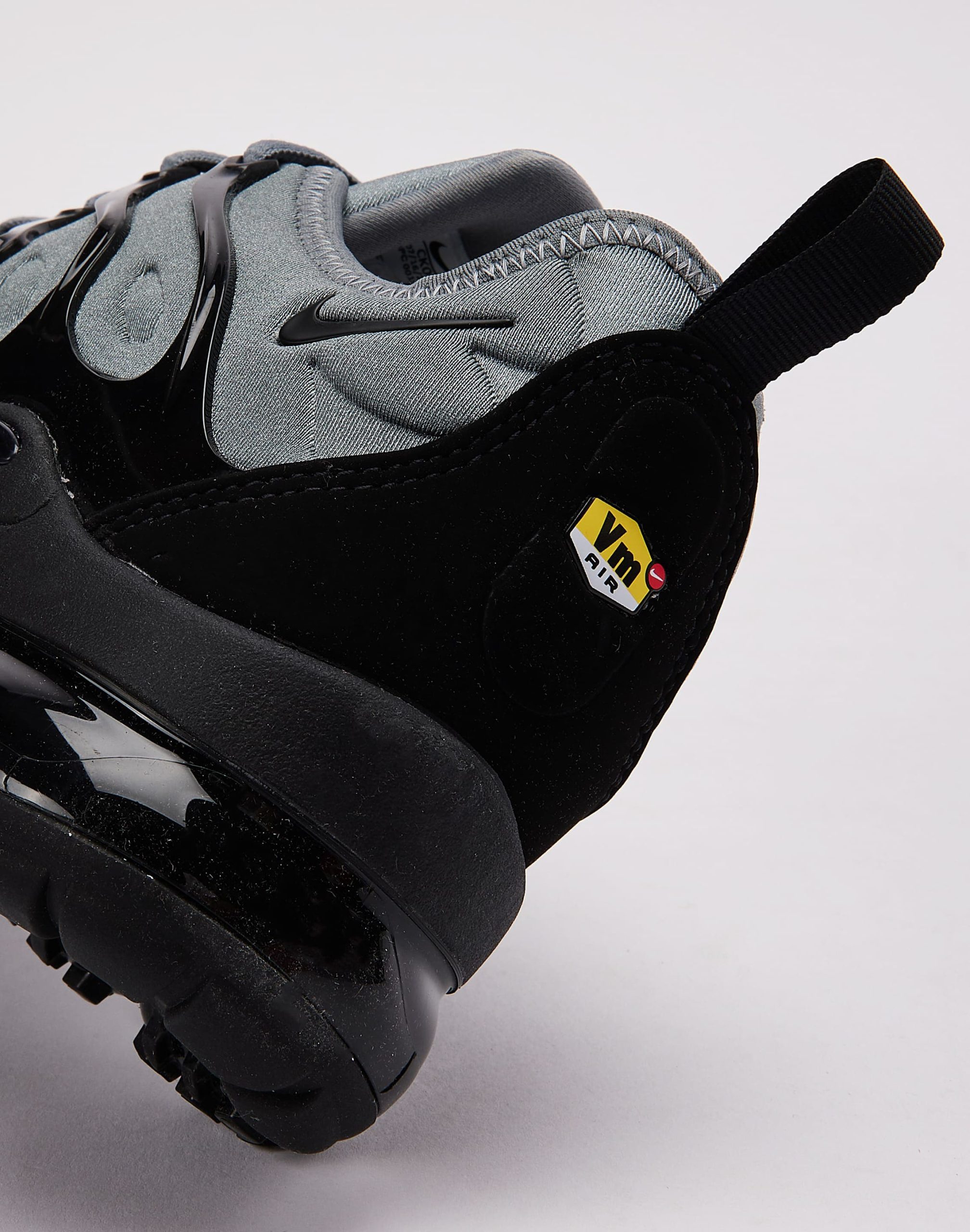 Nike Vapormax Plus - Image 5